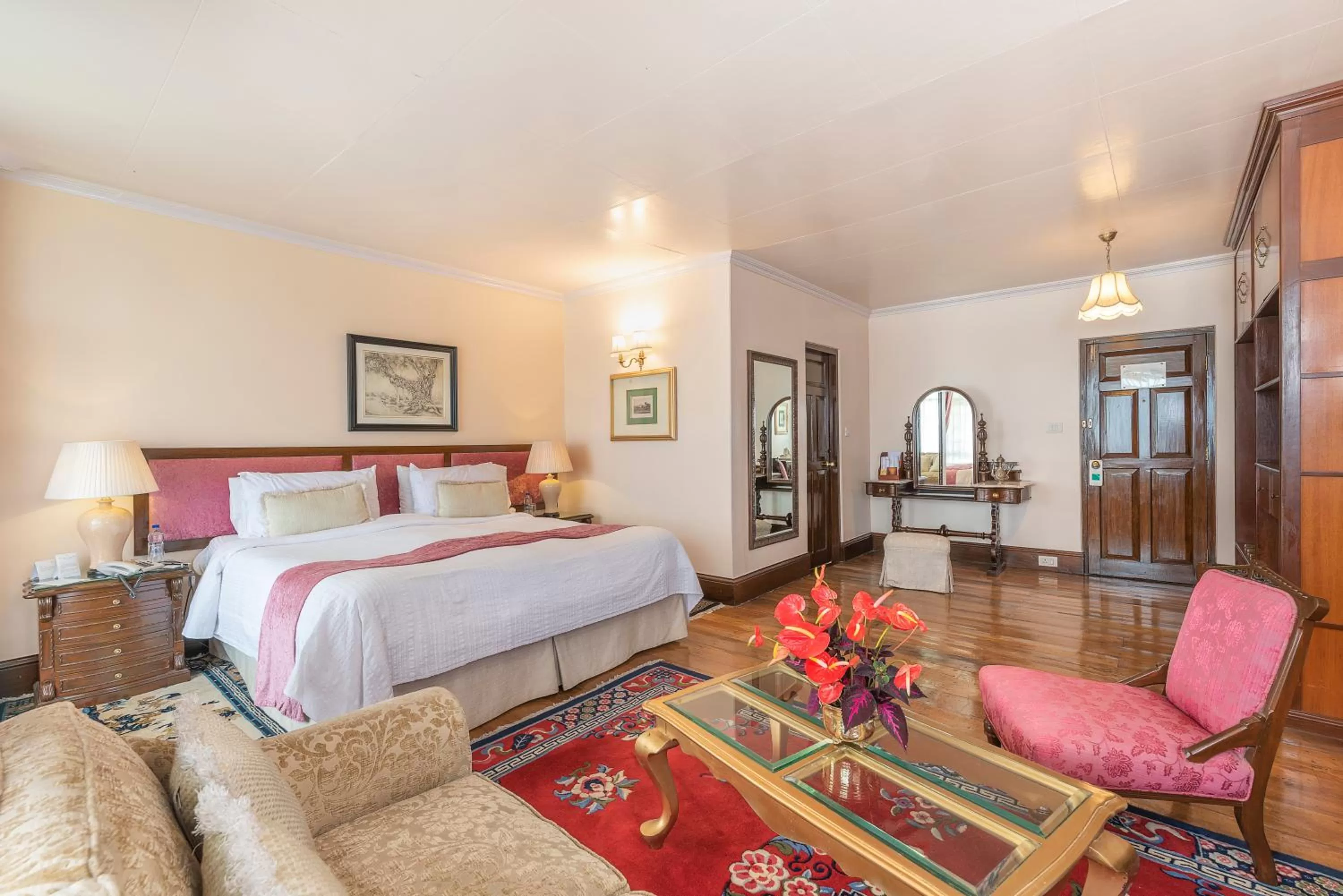 Bed in The Elgin Silver Oaks - Heritage Resort & Spa