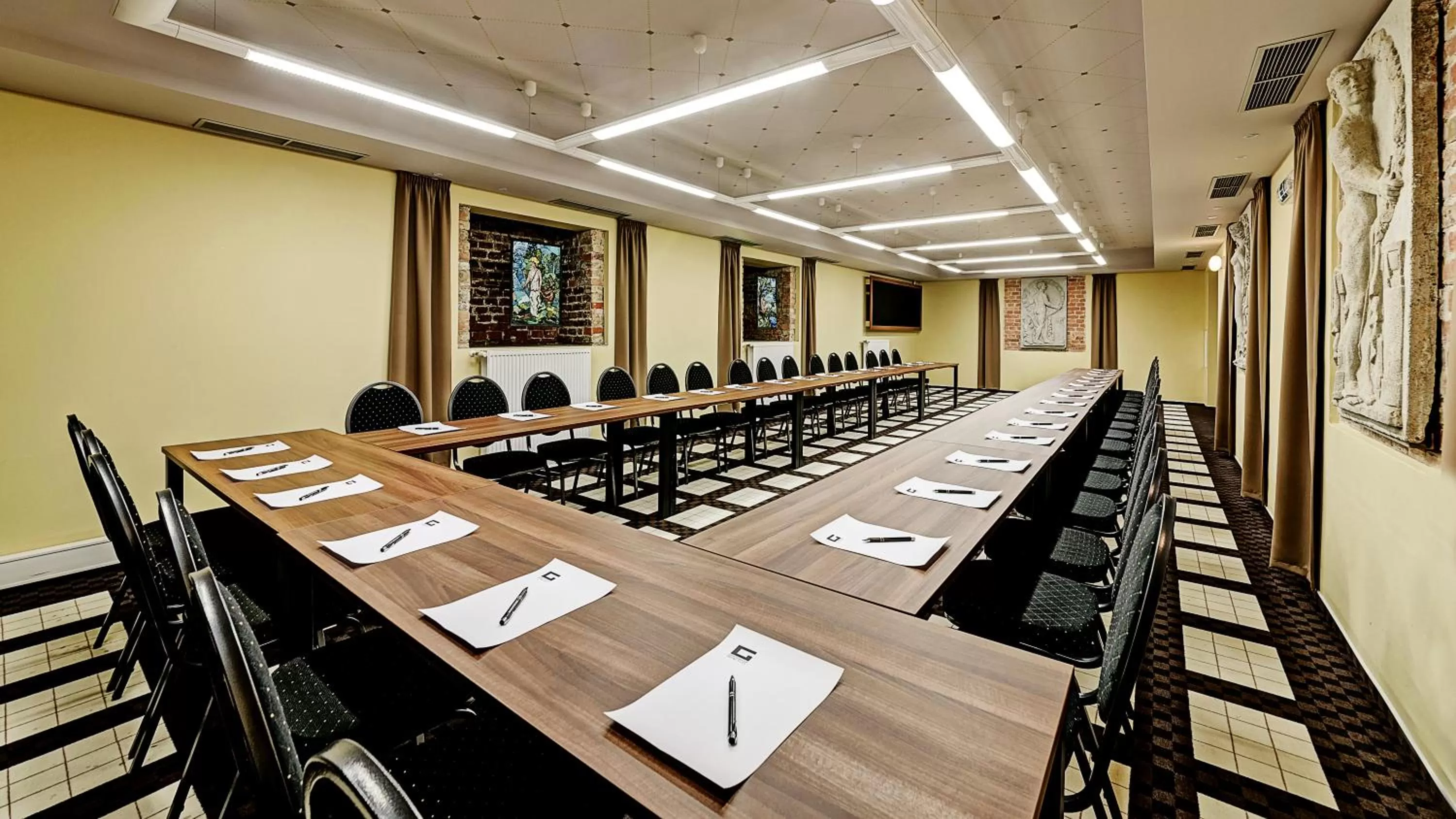 Banquet/Function facilities in Grandezza Hotel Luxury Palace