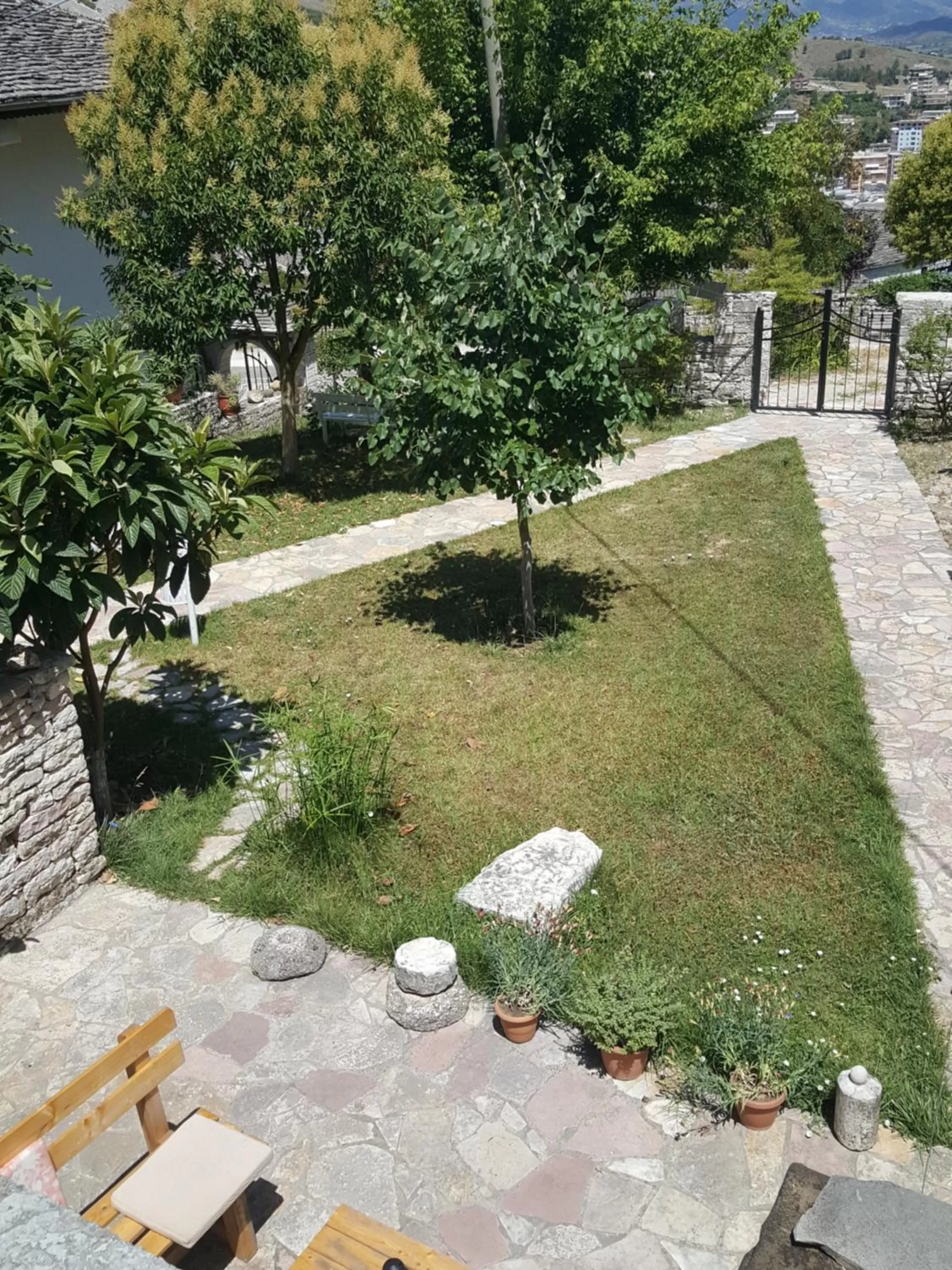 Garden in Hotel Gjirokastra