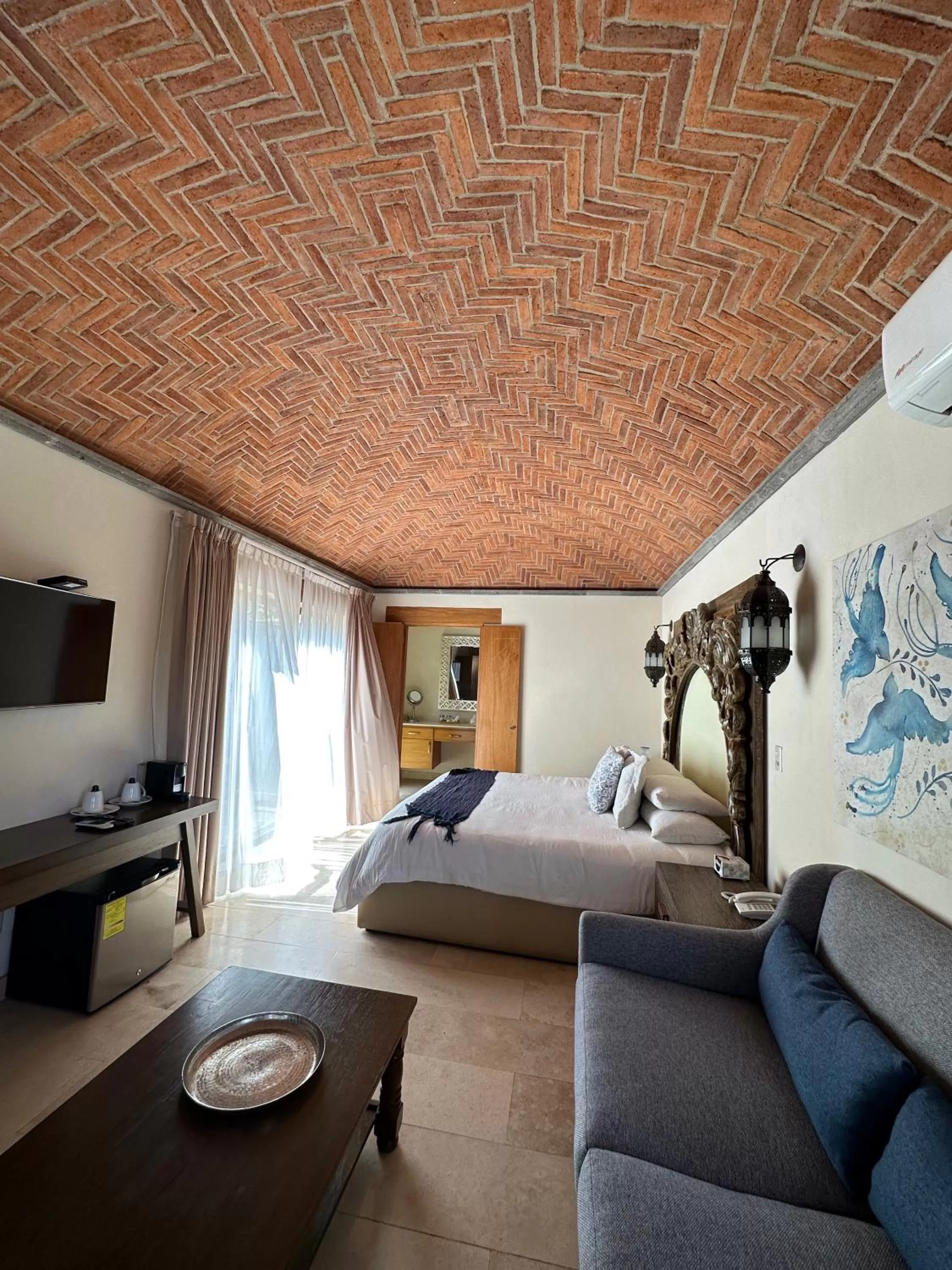 Bed in Hotel Lindo Ajijic Bed & Breakfast