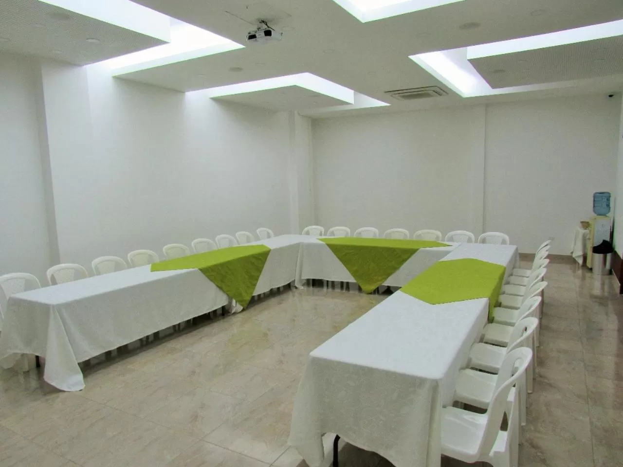 Meeting/conference room in Hotel Caquetá Real HSC