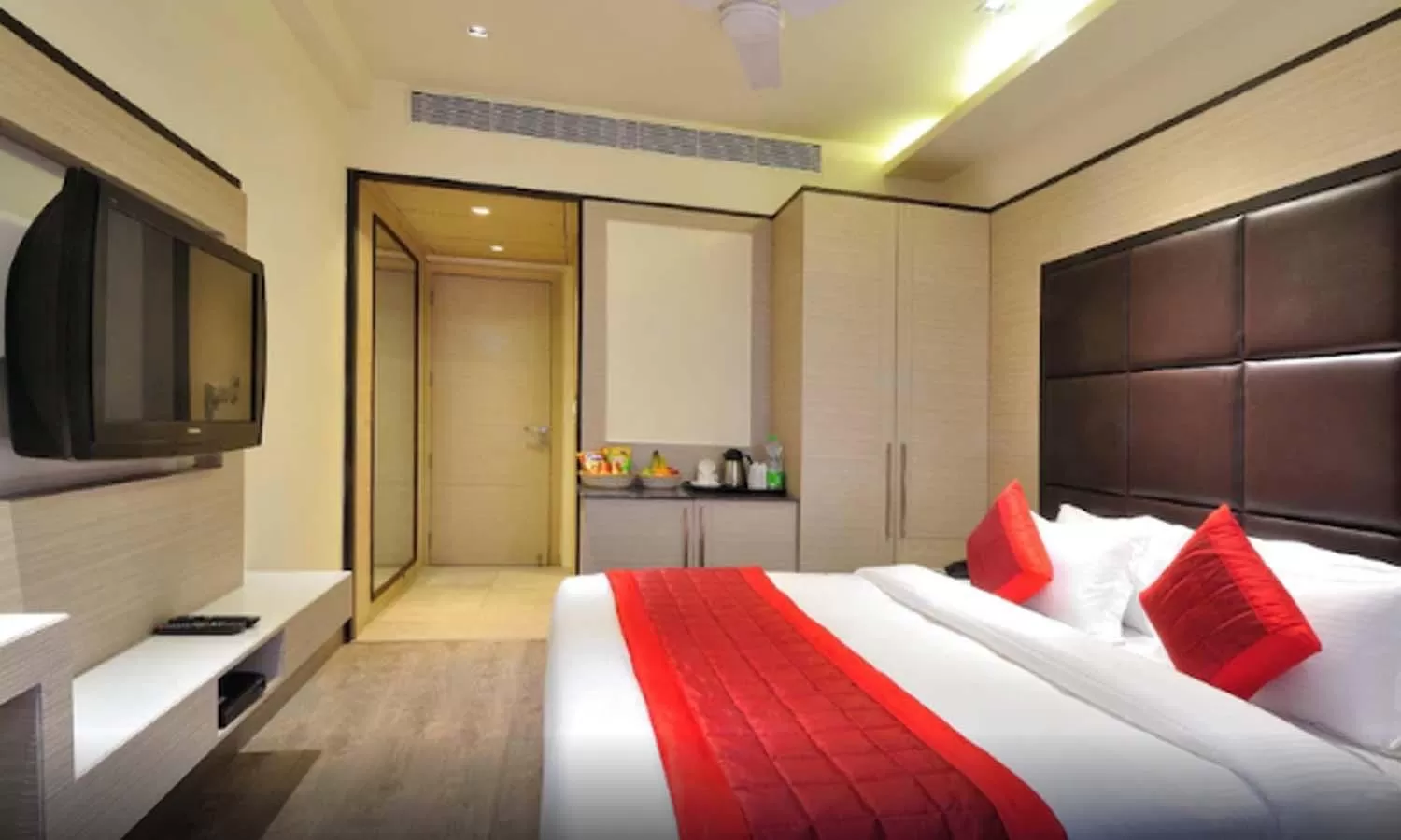 bunk bed, Bed in Hotel Royal Grand - Opposite Axis Bank East Patel Nagar