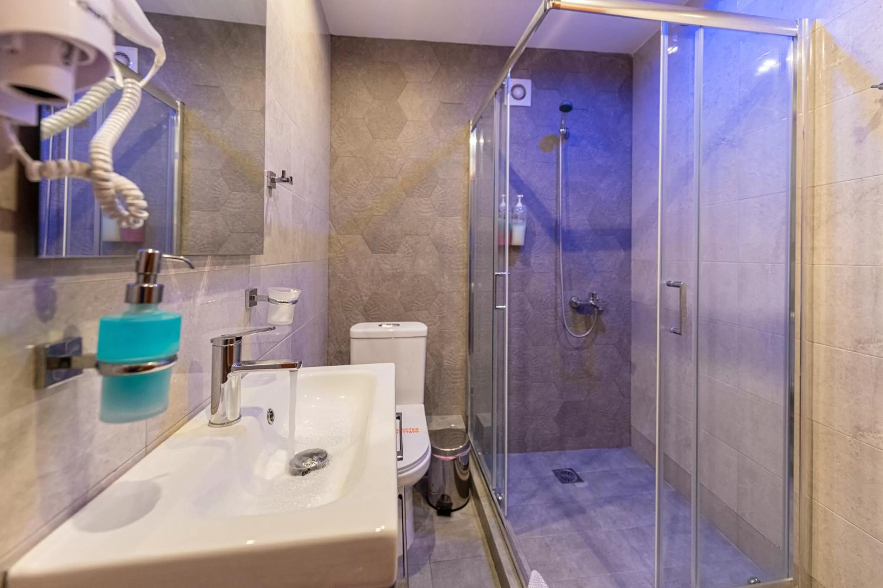 Shower in Apartments Tina FREE transfer from-to the airport