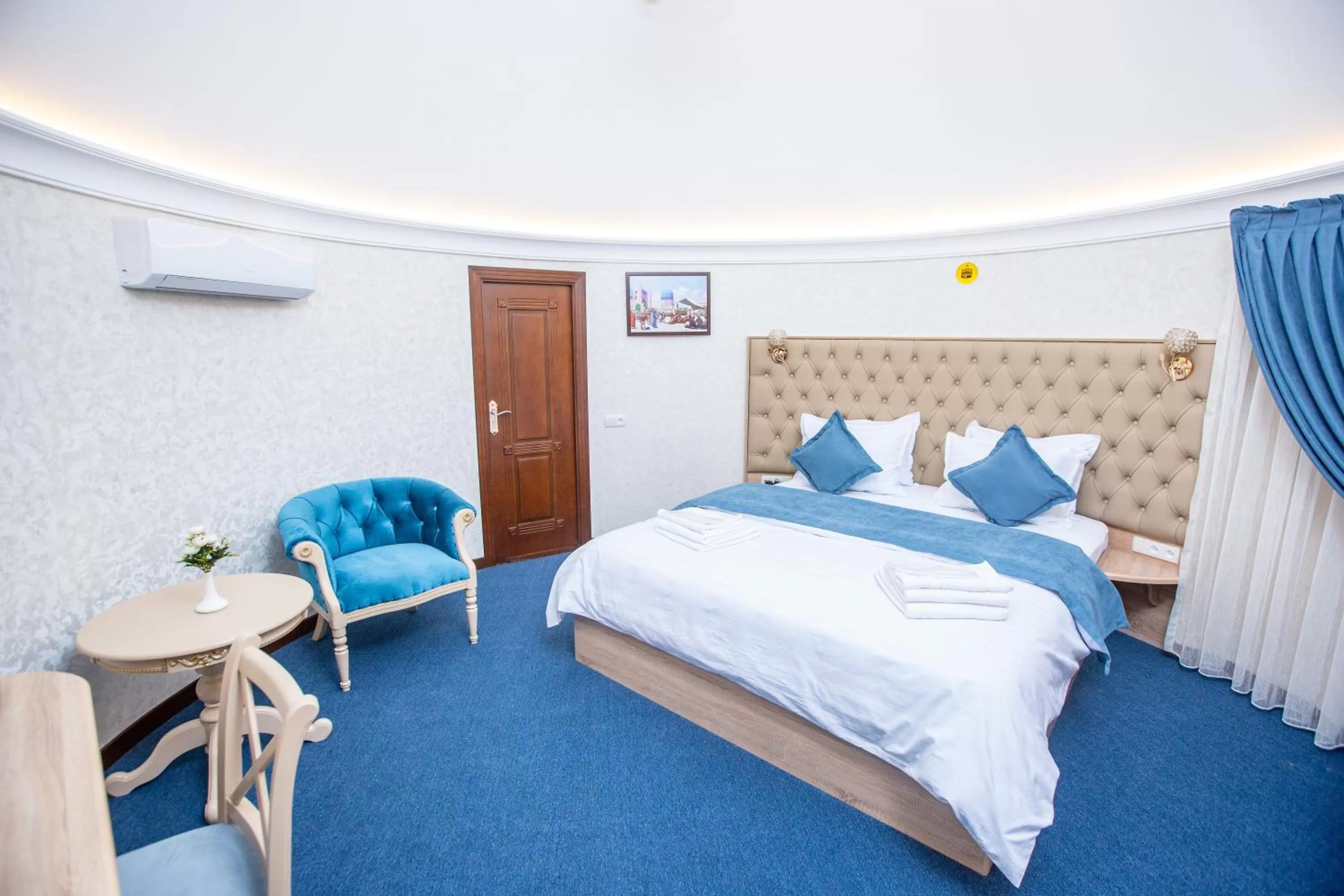 Bed in Mirzo Boutique Hotel