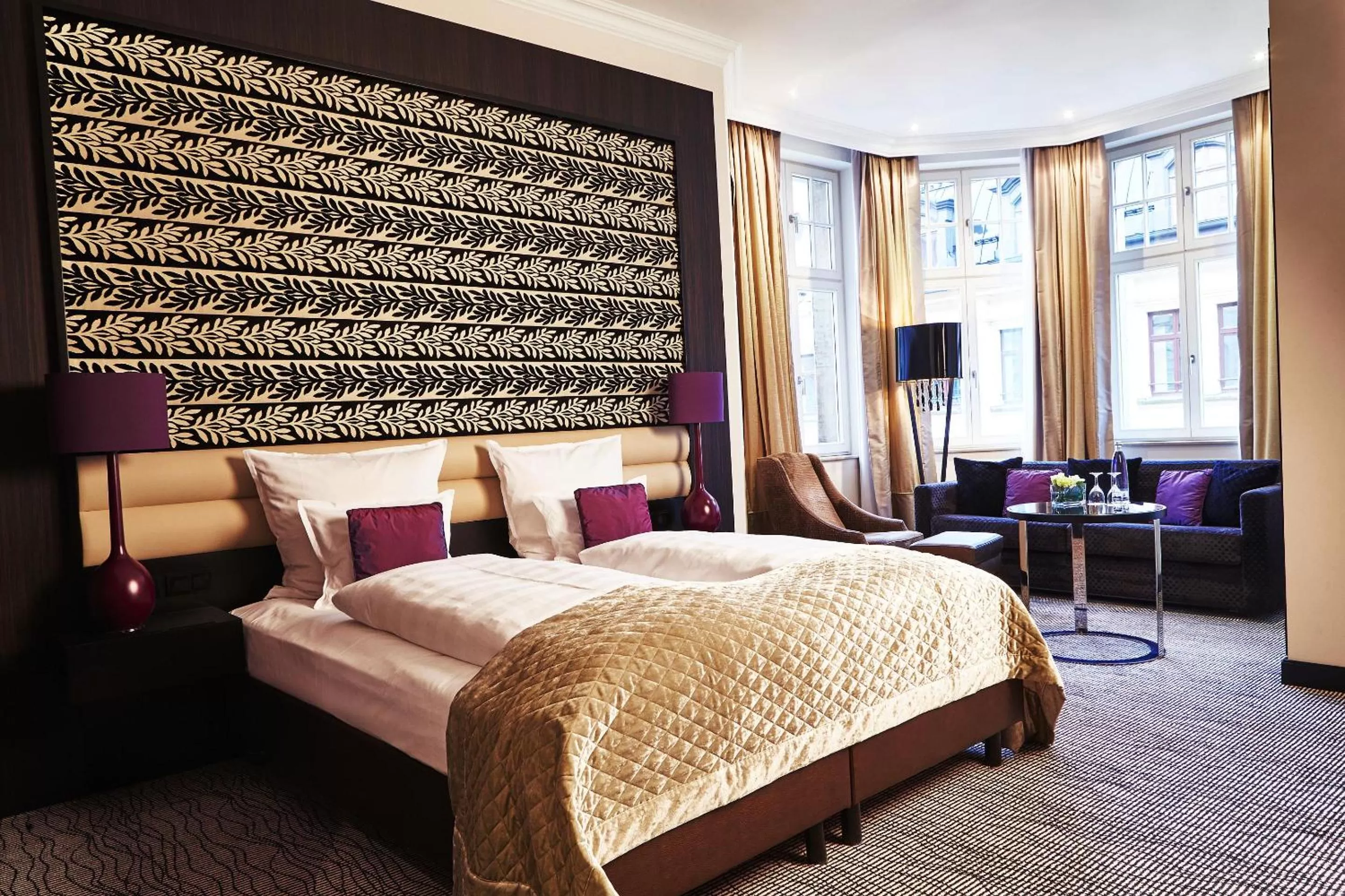 Bed in Steigenberger Icon Grandhotel Handelshof Leipzig