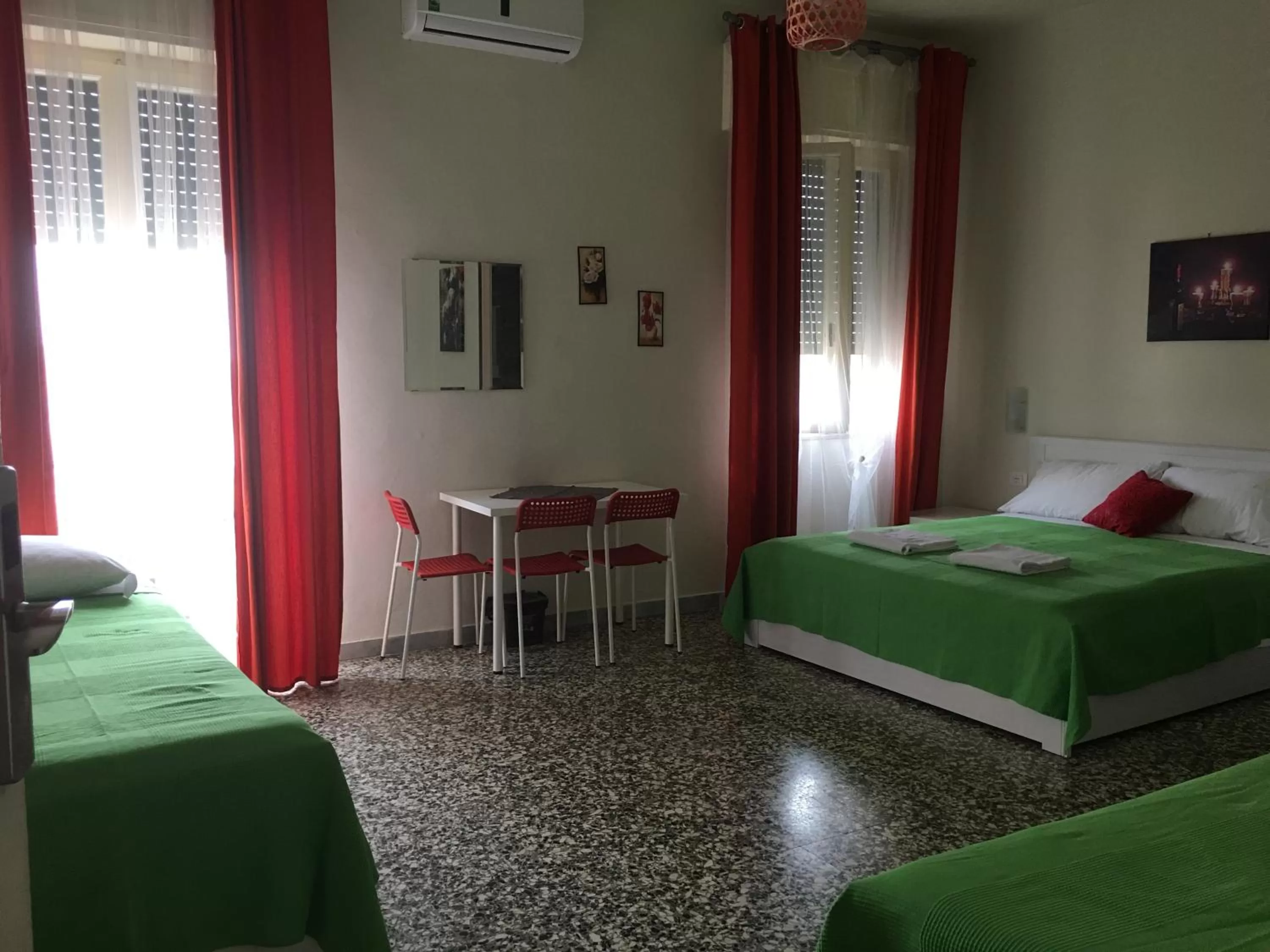 Bathroom, Bed in Aliante B&B