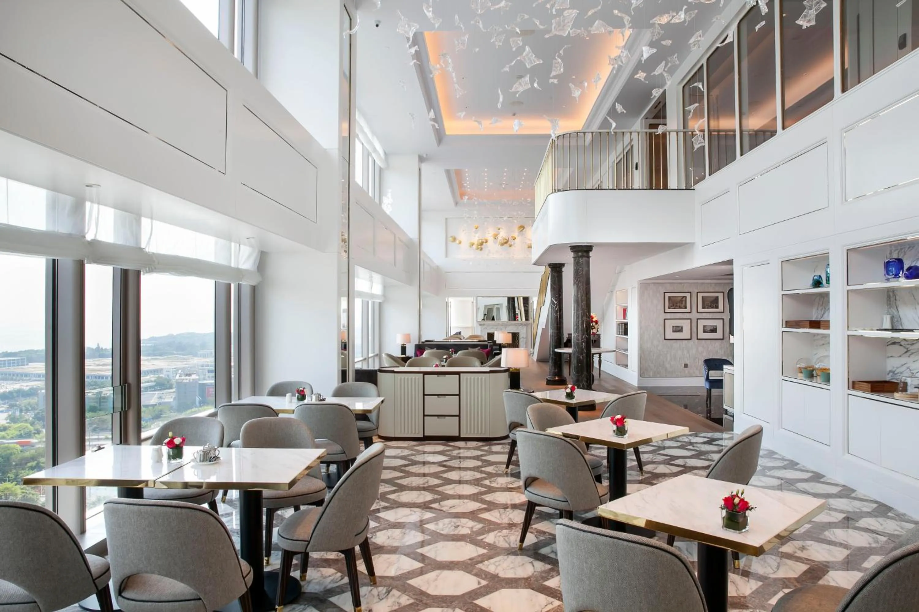 Lounge or bar in The Langham, Shenzhen