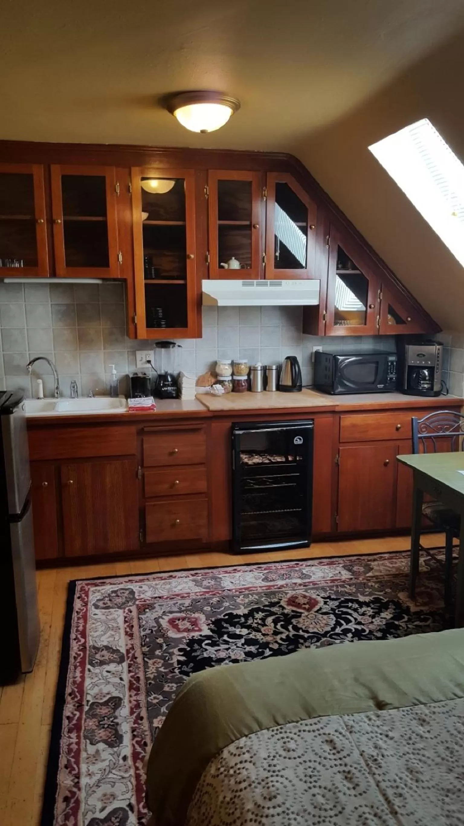 Business Queen Room in Greenbriar Inn