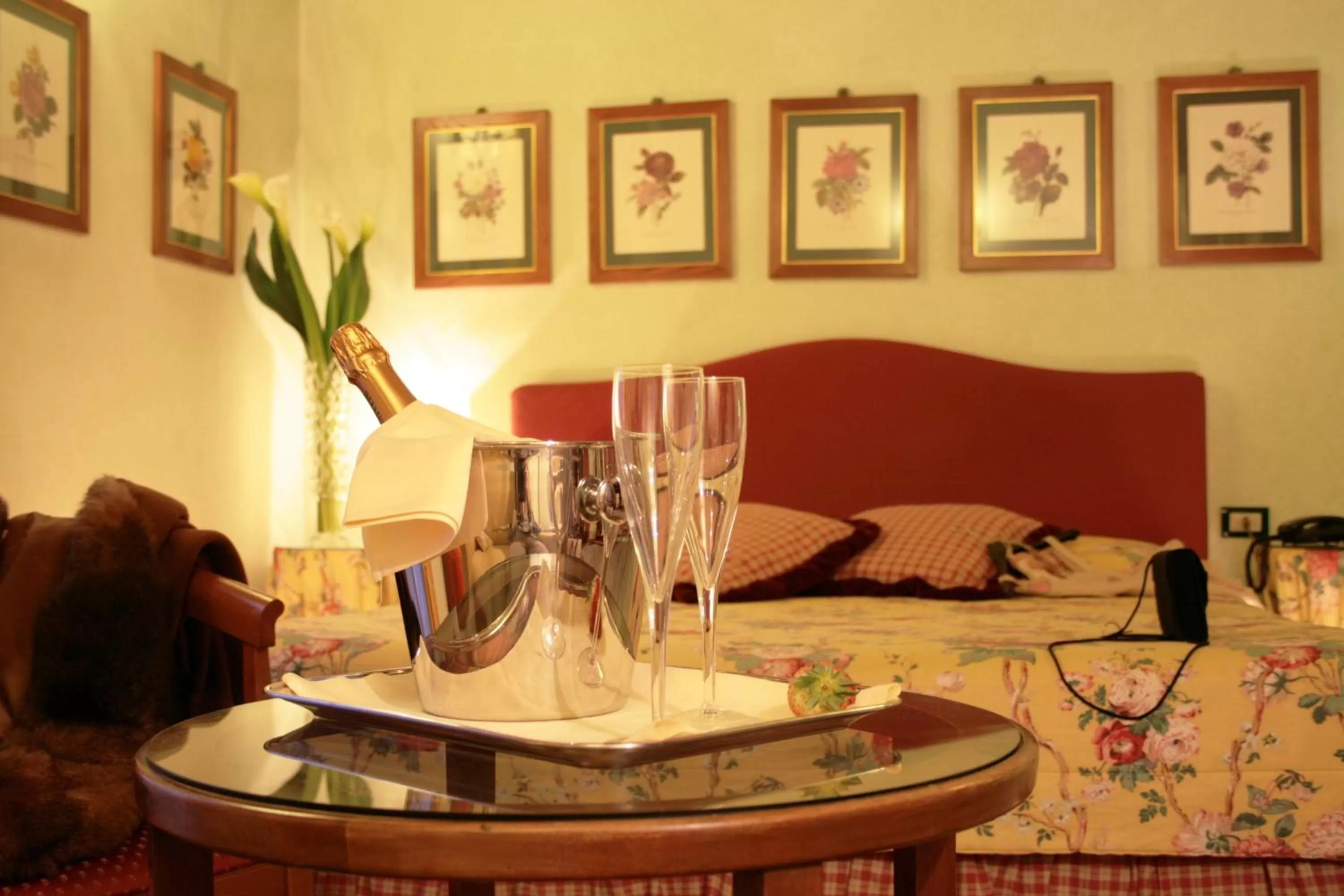 Decorative detail in Hotel Rosary Garden