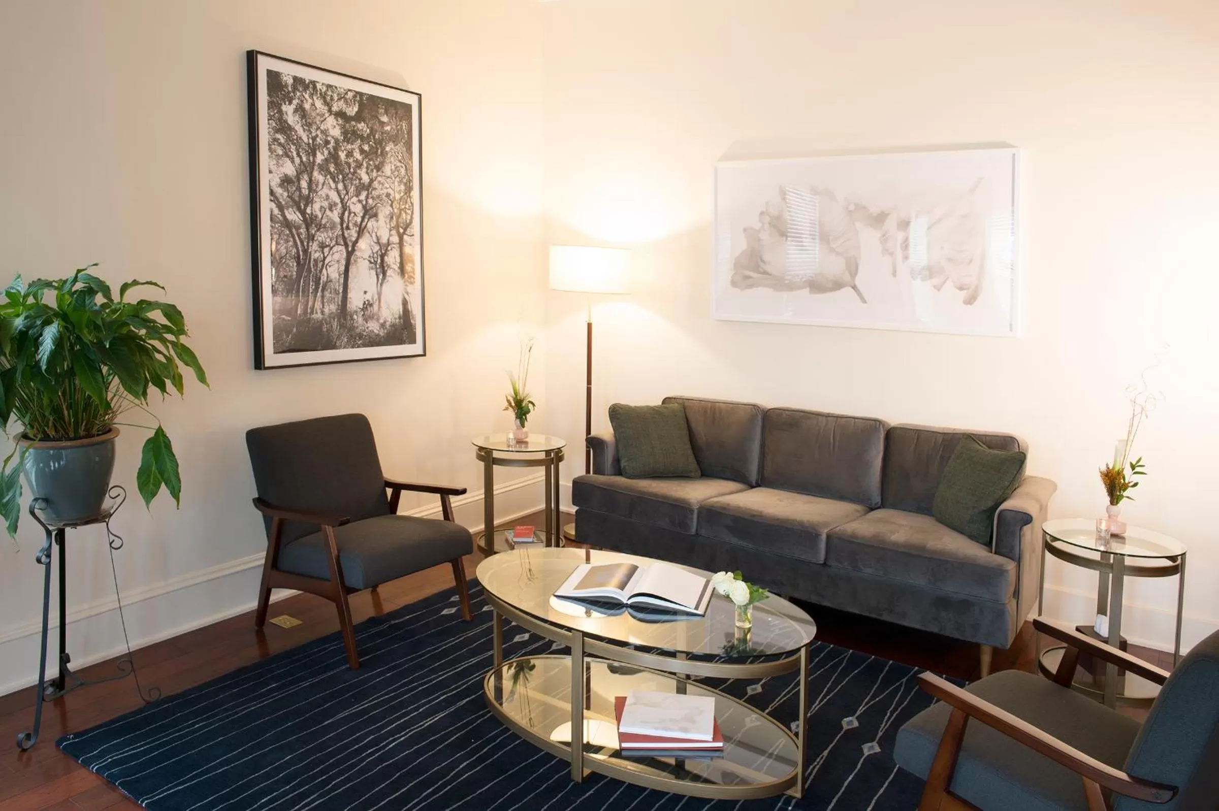 Lounge or bar, Seating Area in The Barrington