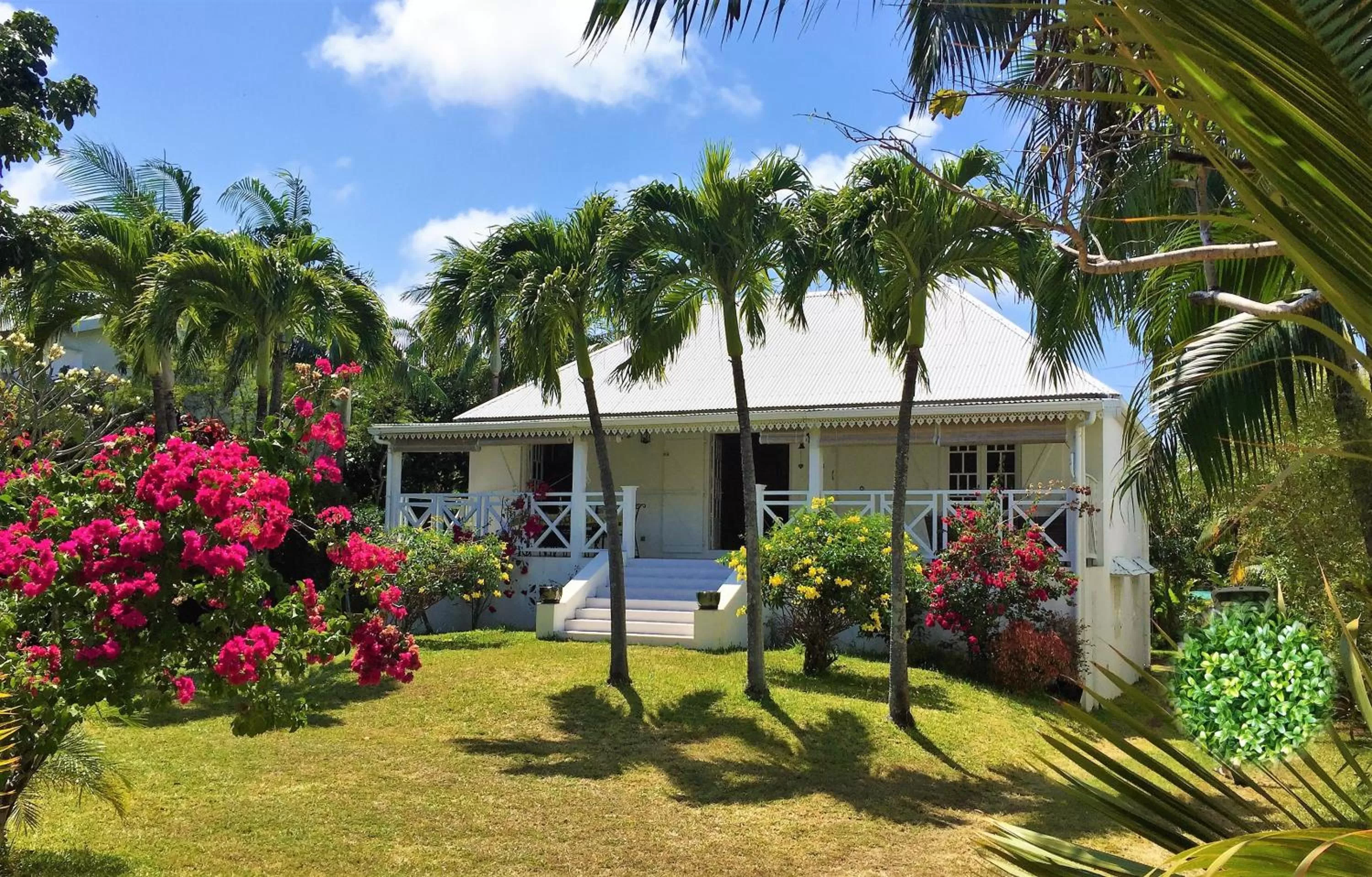 Facade/entrance in La Case O zoizos