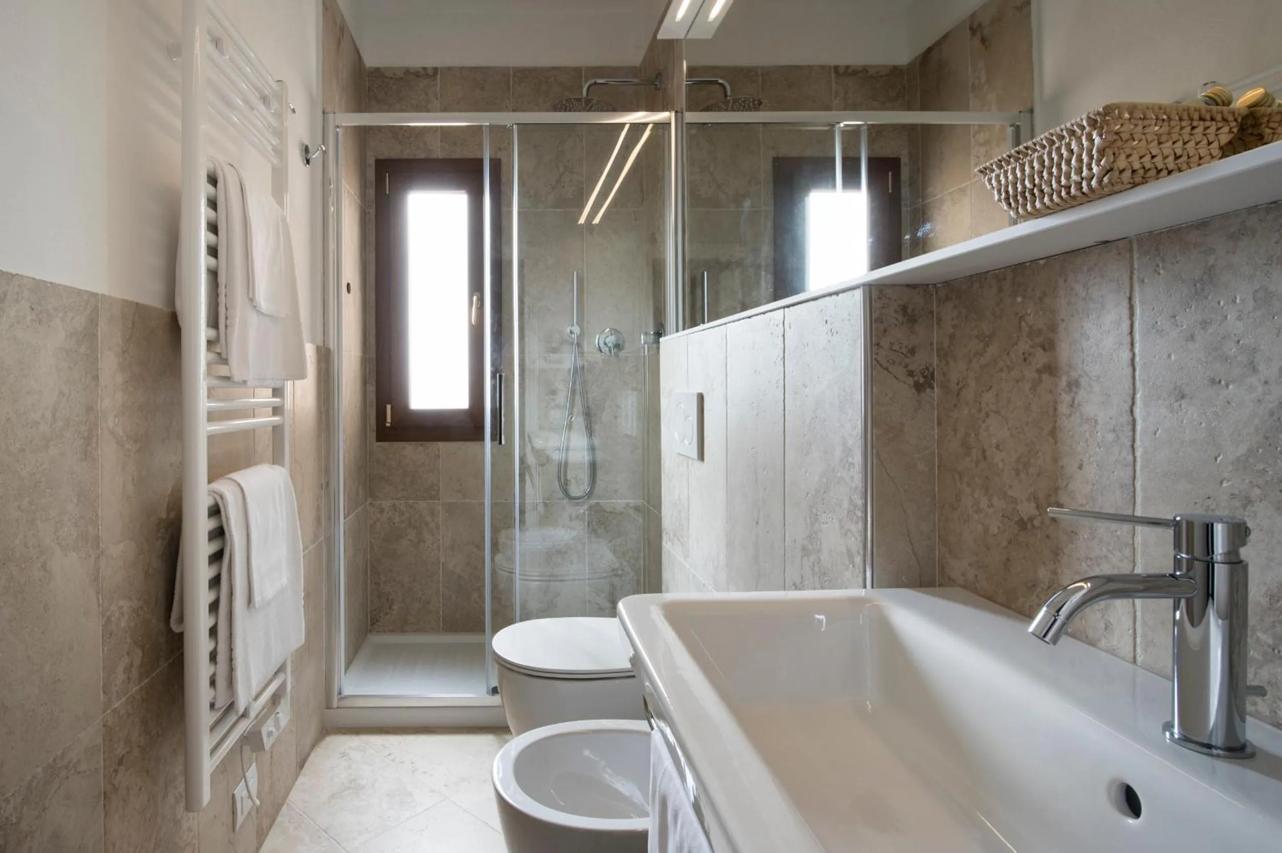 Toilet in Hotel La Cisterna