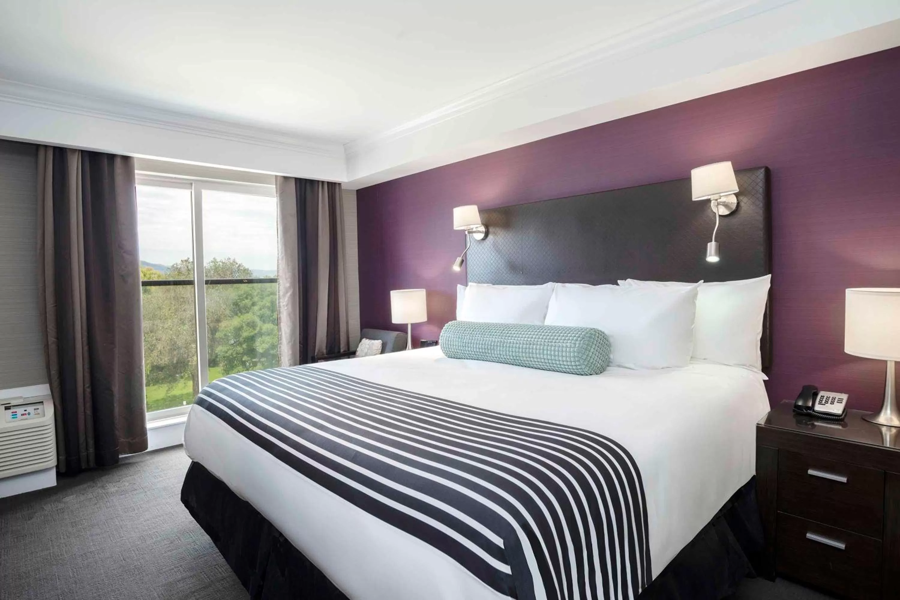 Standard Room, 1 King Bed, City View in Sandman Signature Kamloops Hotel