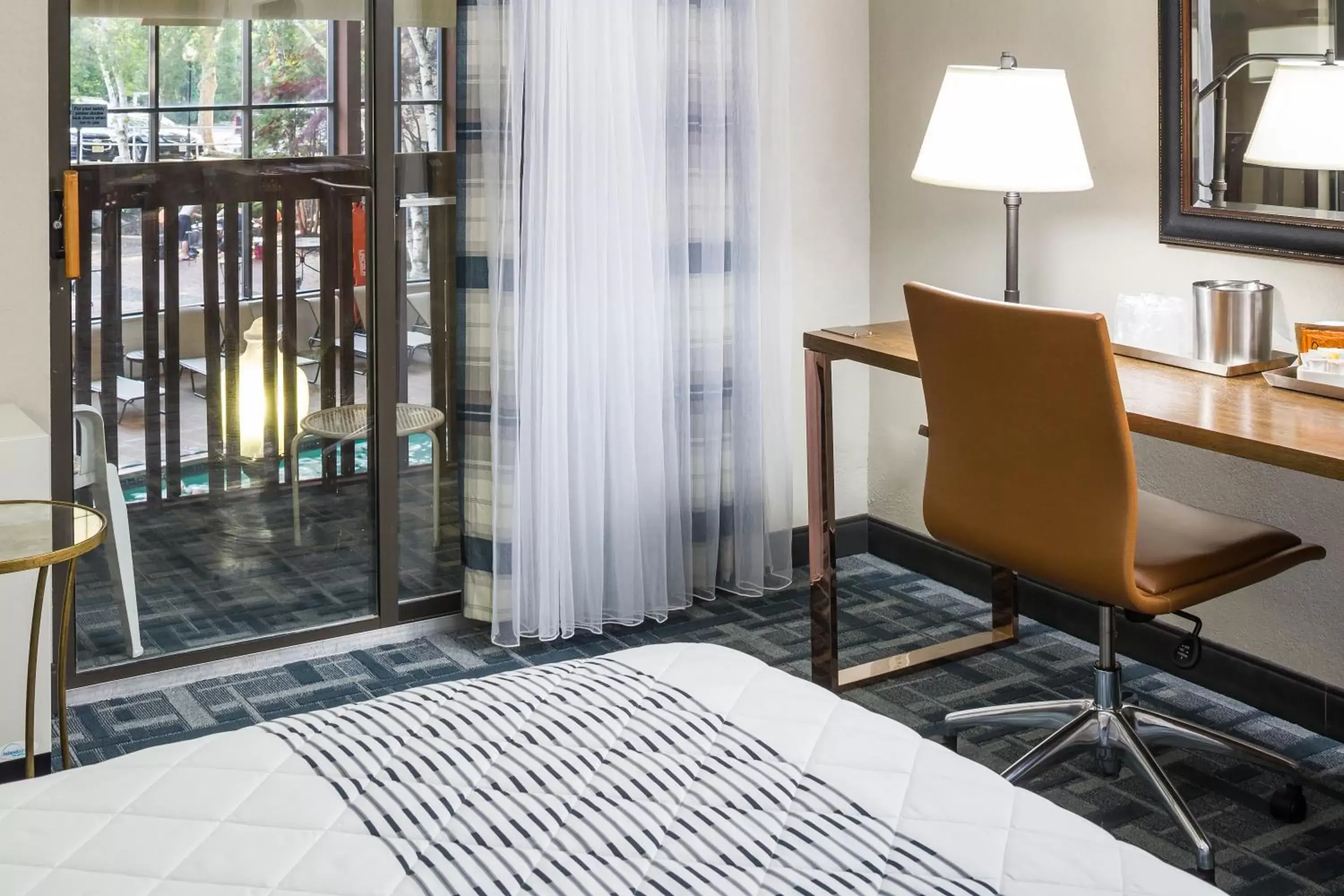 Standard Room with Two Double Beds in Hotel 1620 Plymouth Harbor Standard Room with Two Double Beds in Hotel 1620 Plymouth Harbor