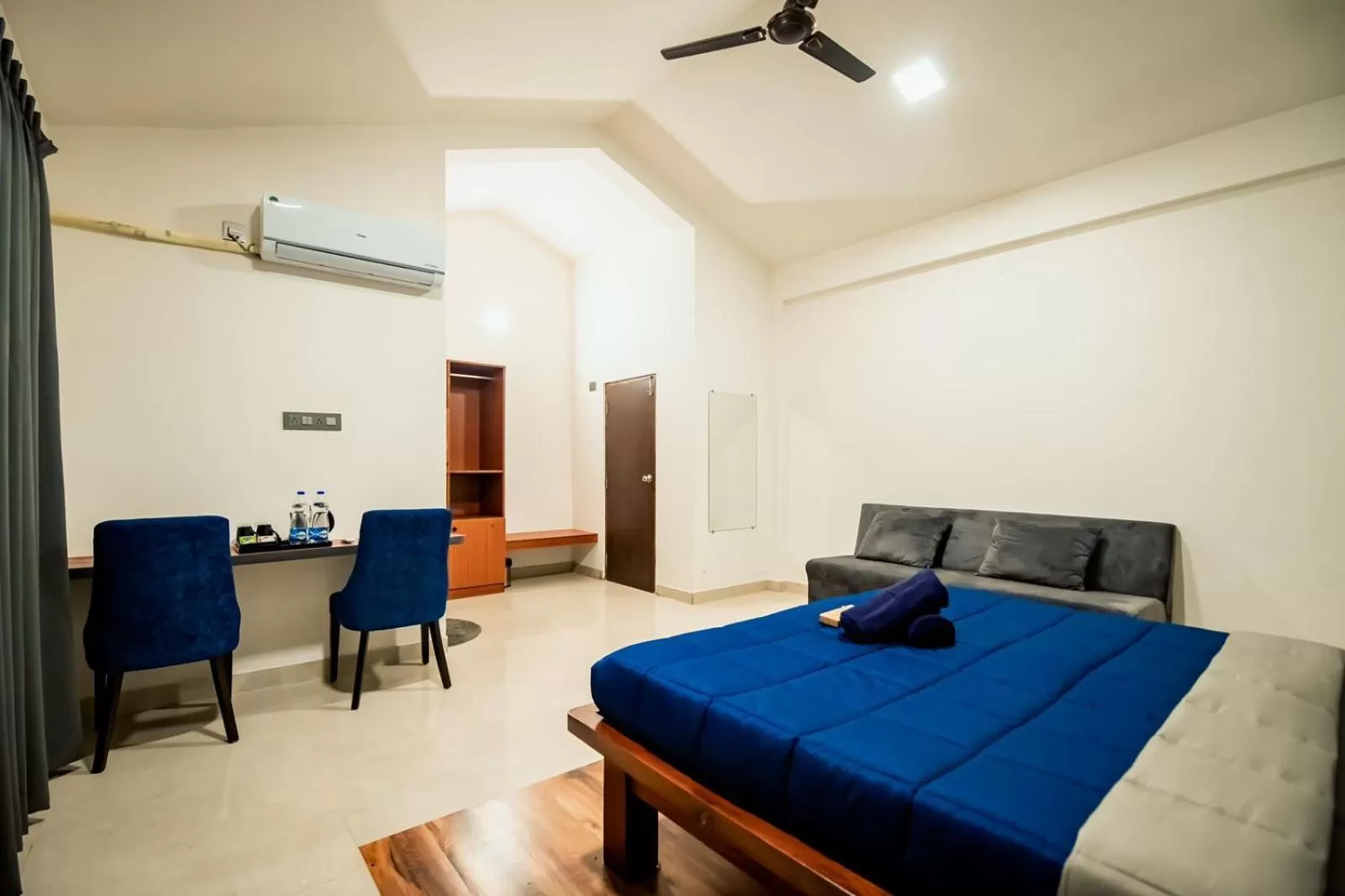 Bed in Commune18 Resort Chikmagalur