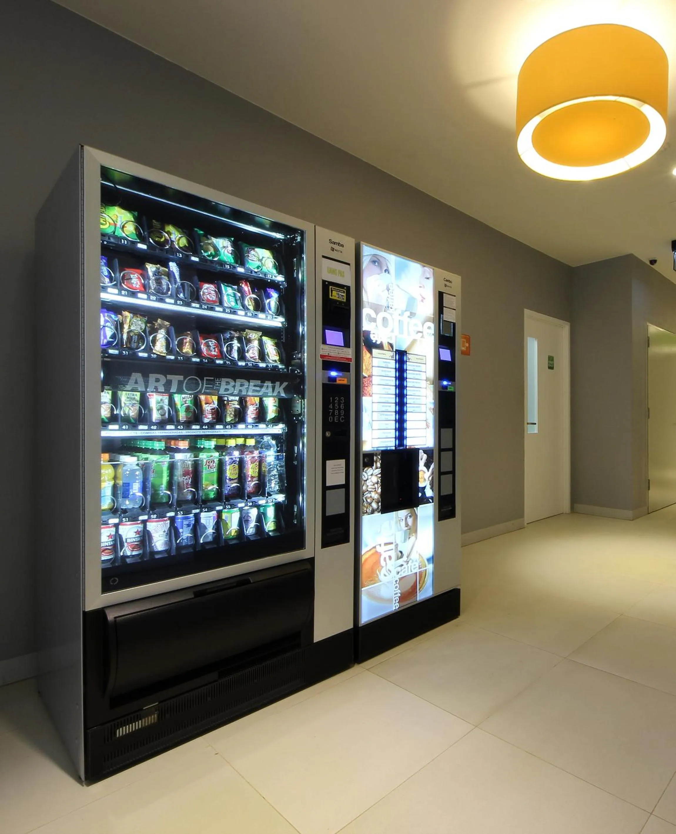 Lobby or reception in POP! Hotel Tanjung Karang