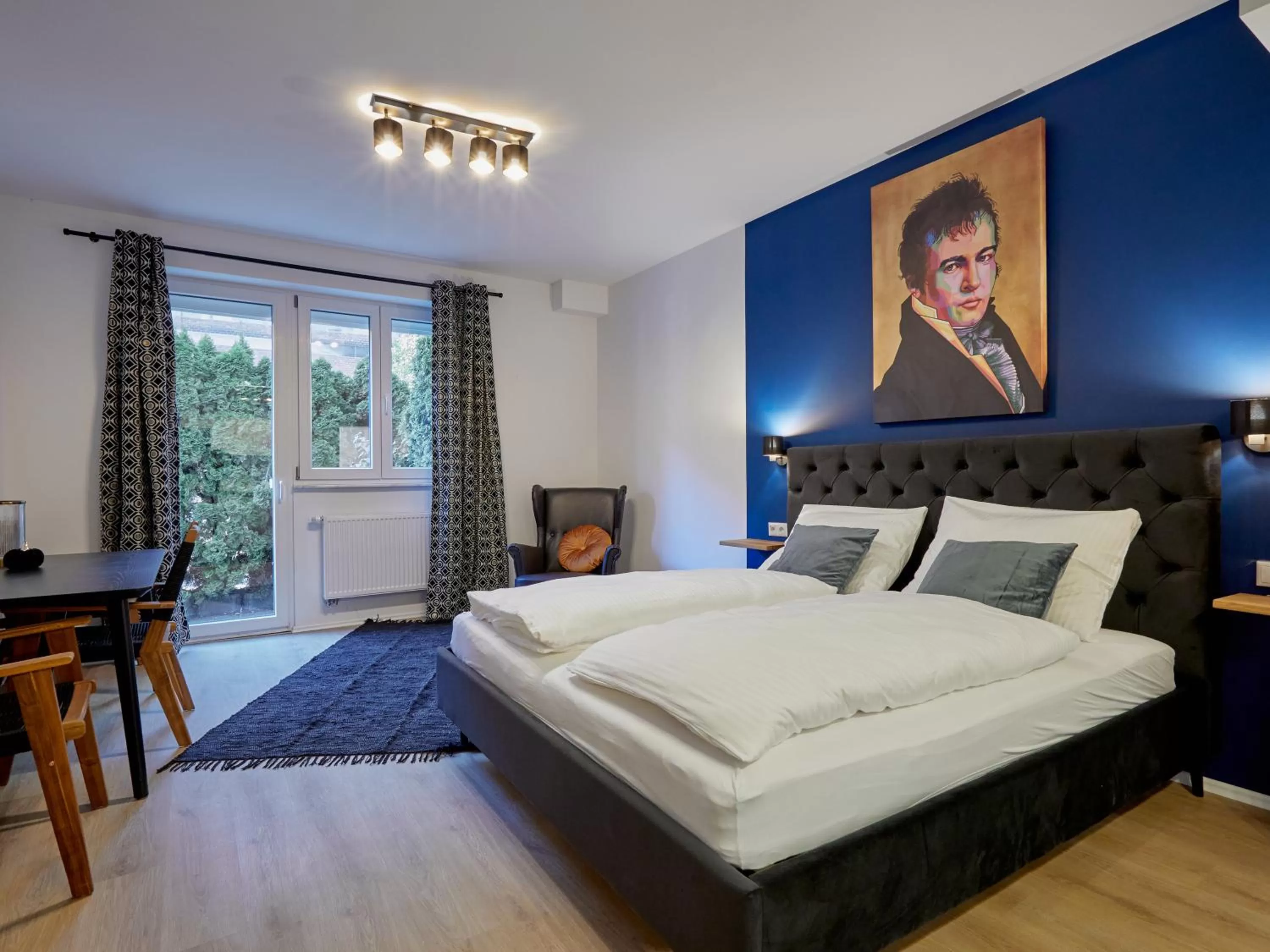 Photo of the whole room, Bed in Humboldt41