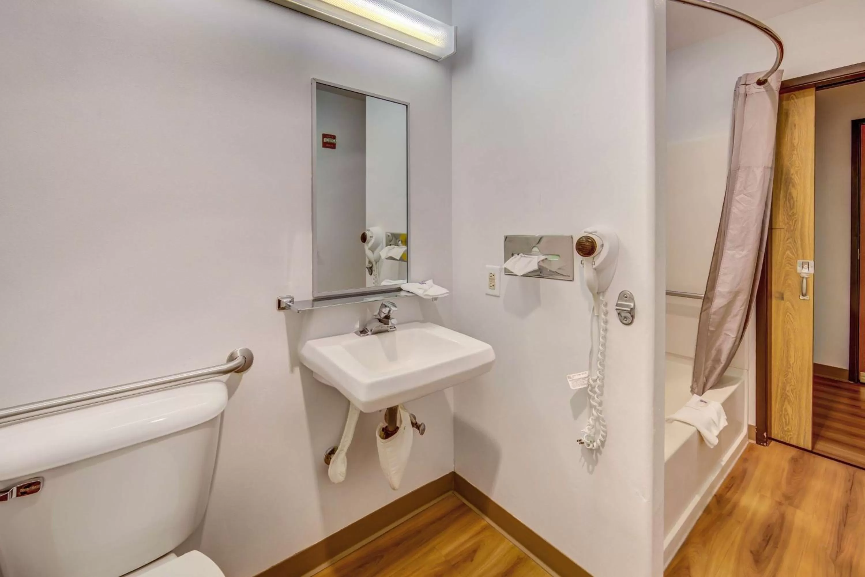 Toilet in Motel 6-Sutherlin, OR