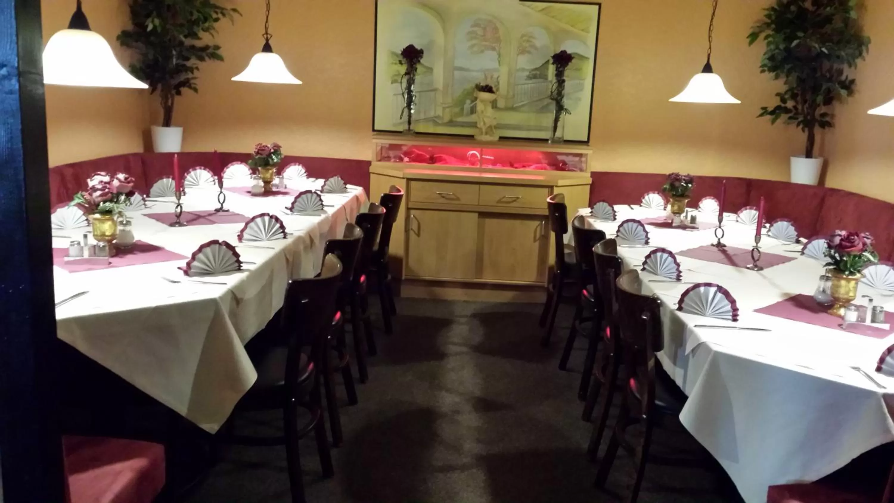 Restaurant/places to eat in La Fontana