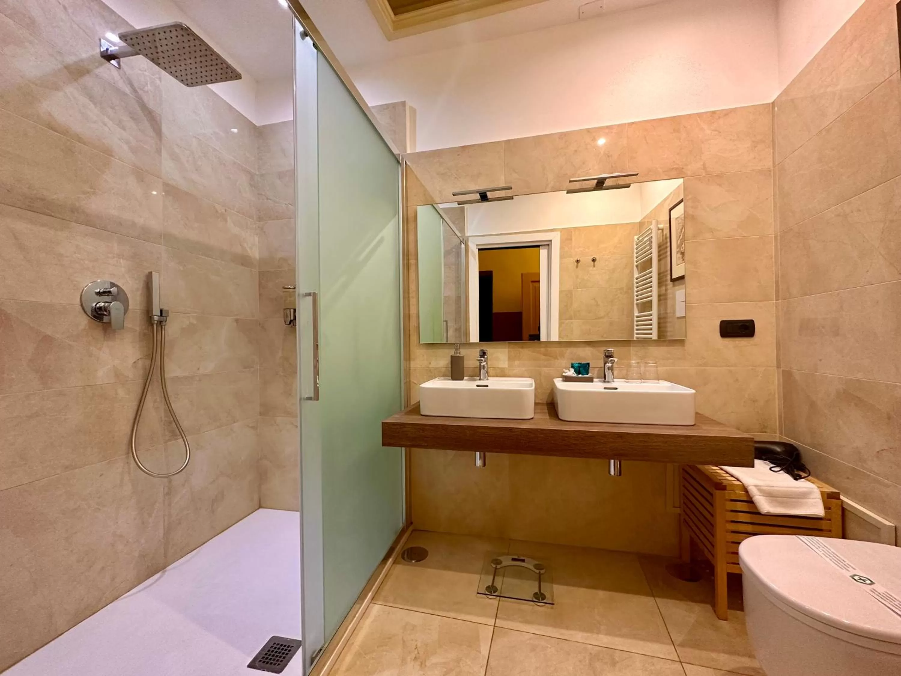 Bathroom in Casa Santangelo Suites