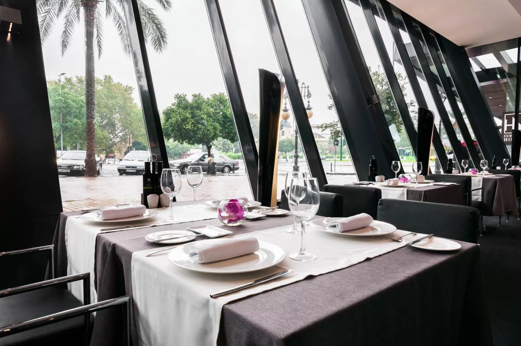 Restaurant/places to eat in Eurostars Palace