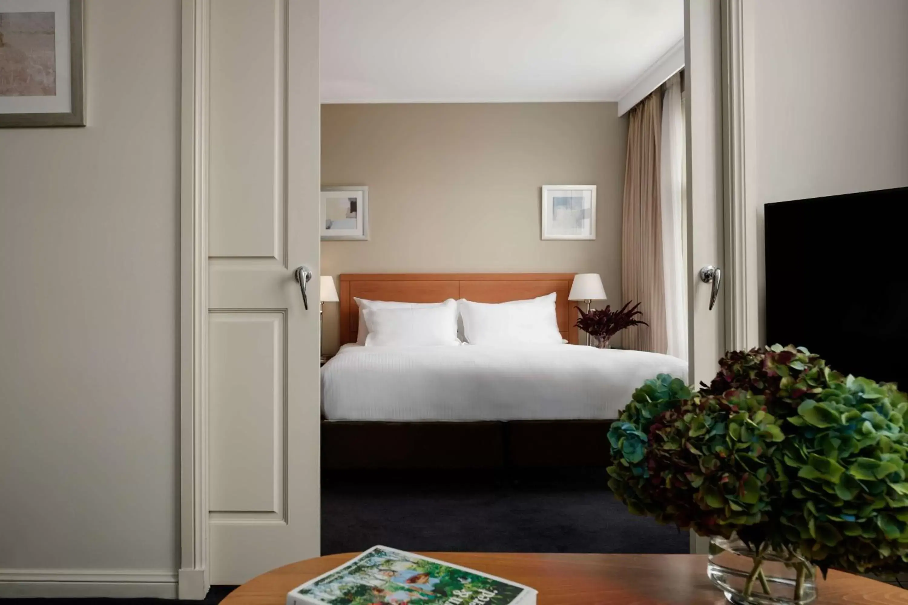 King Suite with City View in Rydges Newcastle King Suite with City View in Rydges Newcastle