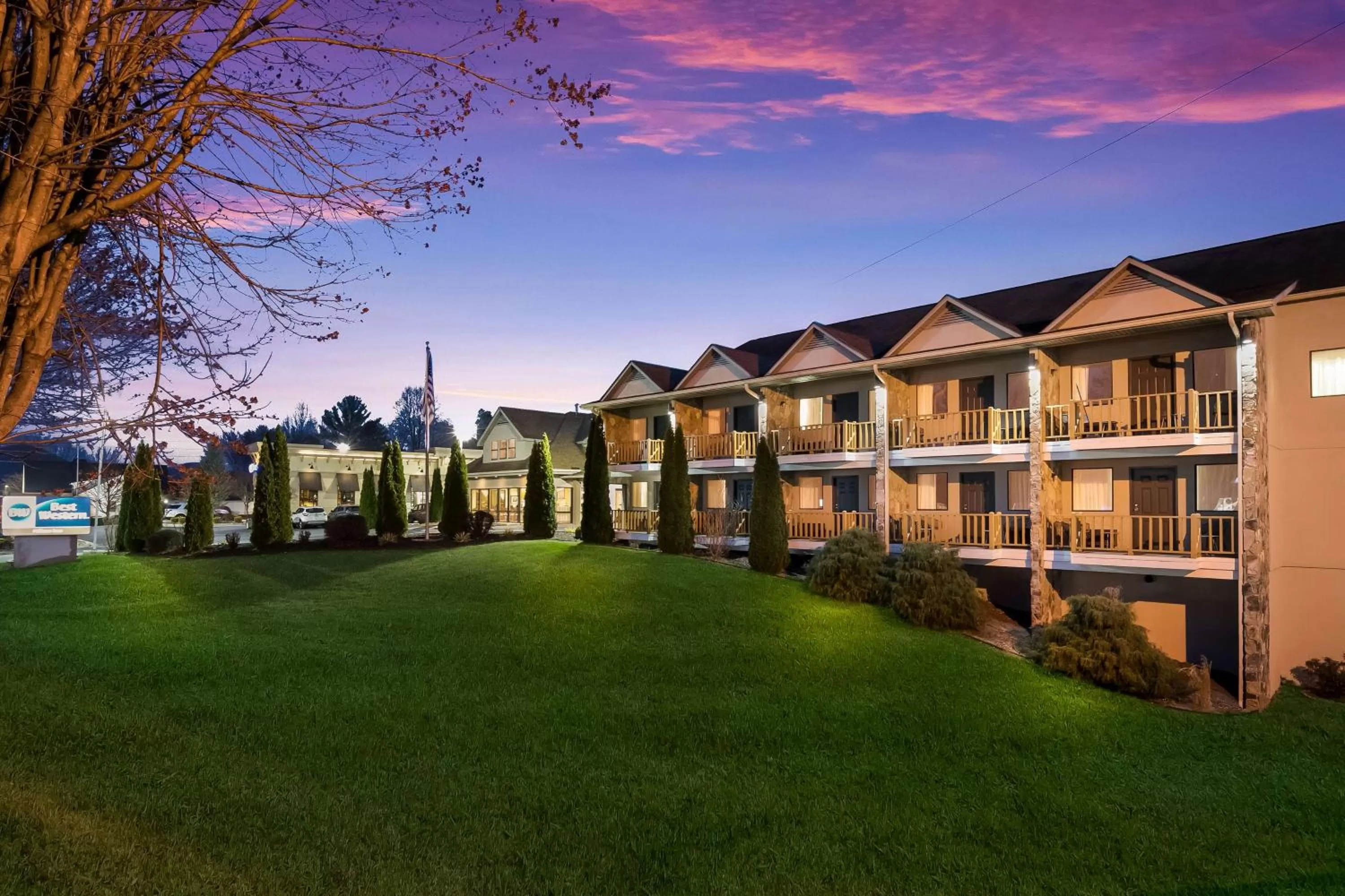 Property building in Best Western Milton Inn