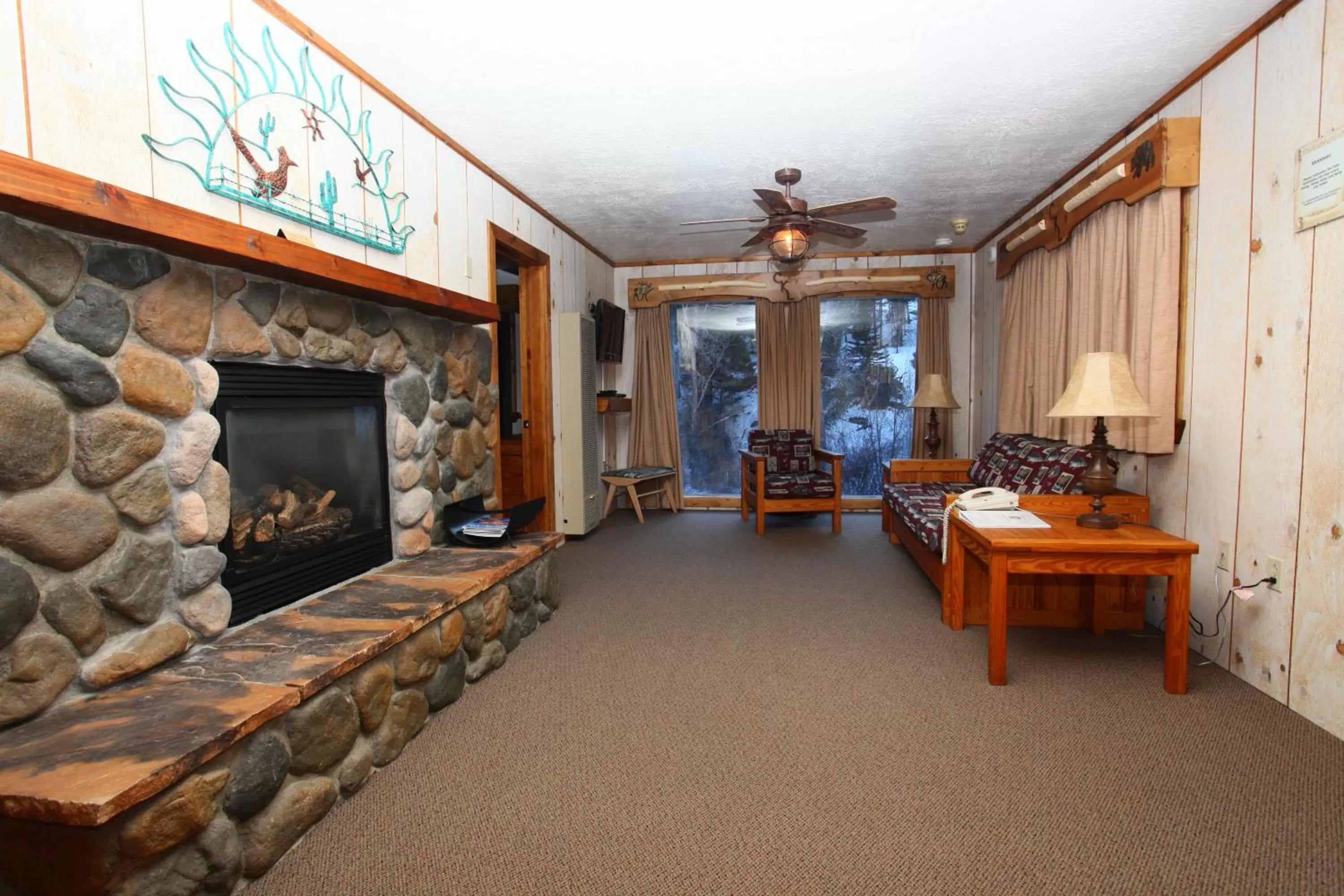 Seating Area in Copper King Lodge