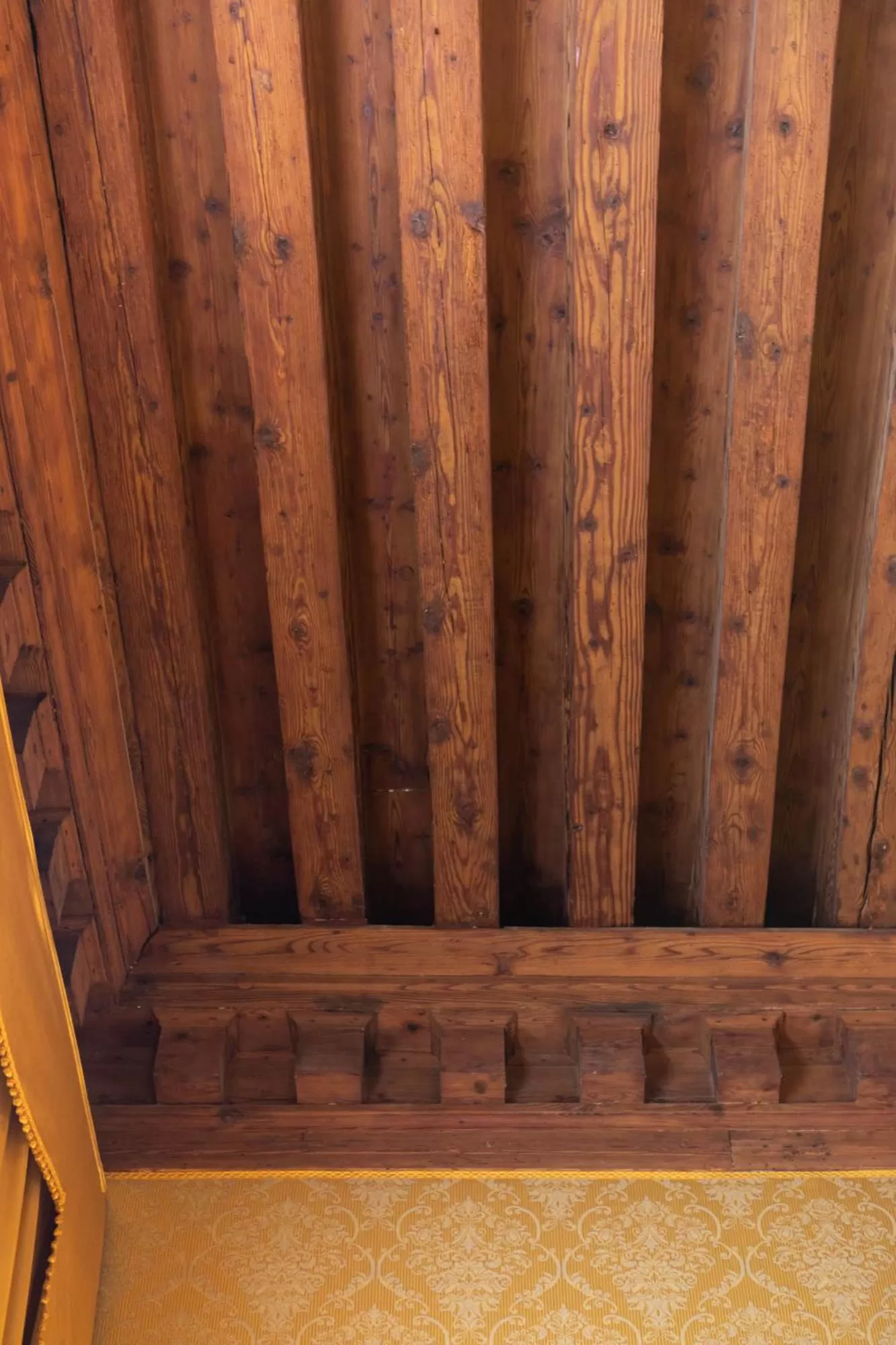 Decorative detail in Duodo Palace Hotel