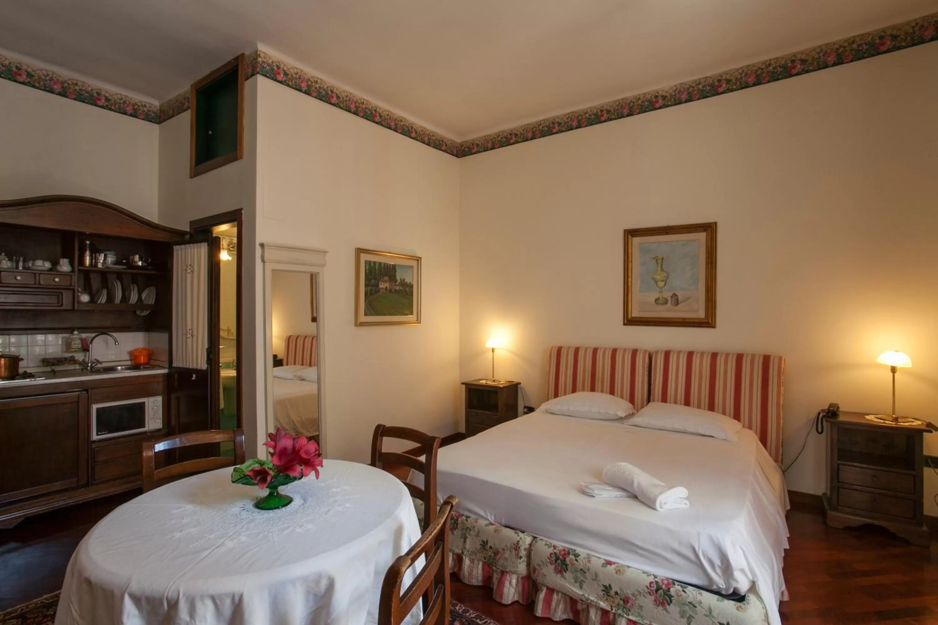 Kitchen or kitchenette, Bed in Zodiacus Residence