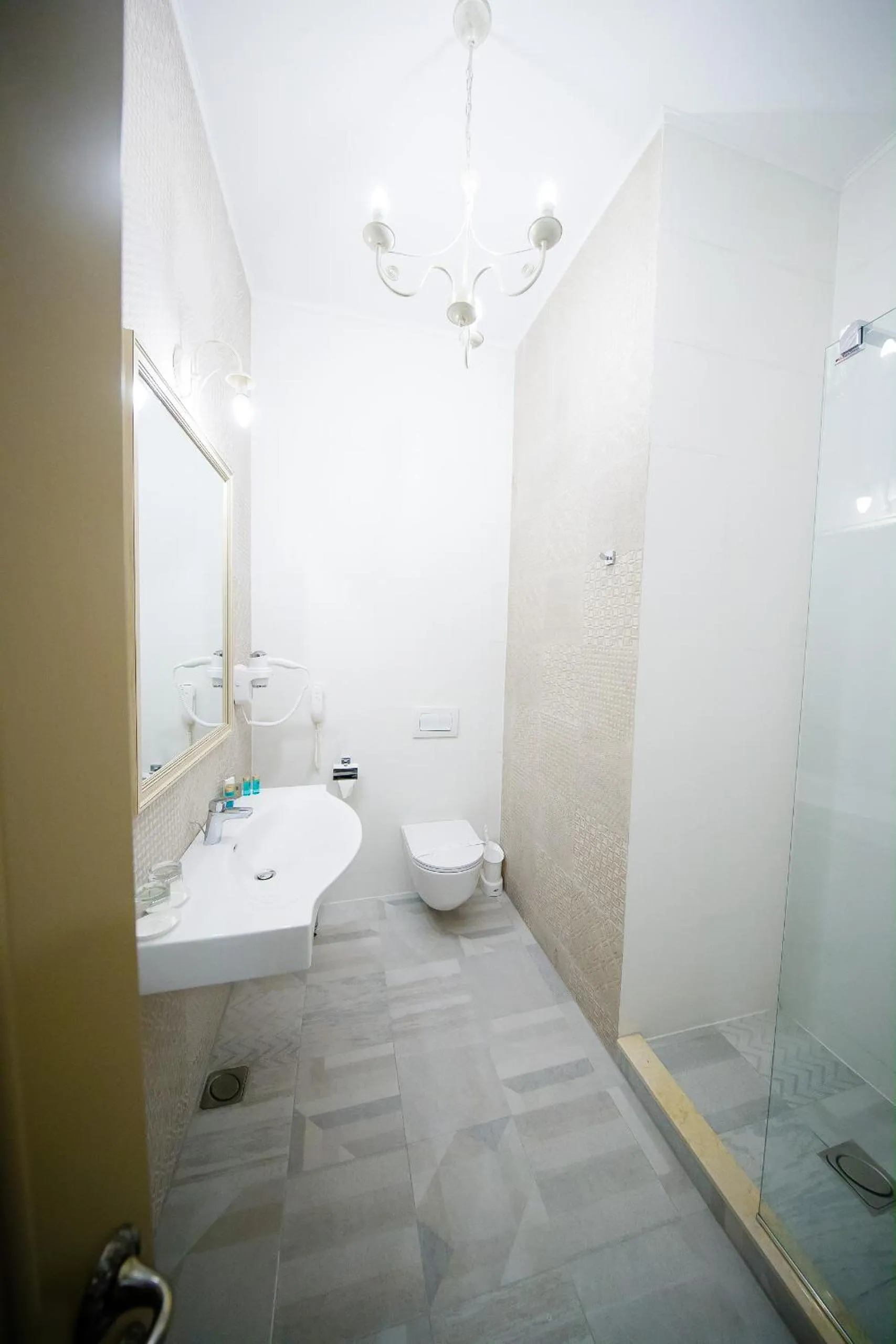 Bathroom in Grand Hotel Traian