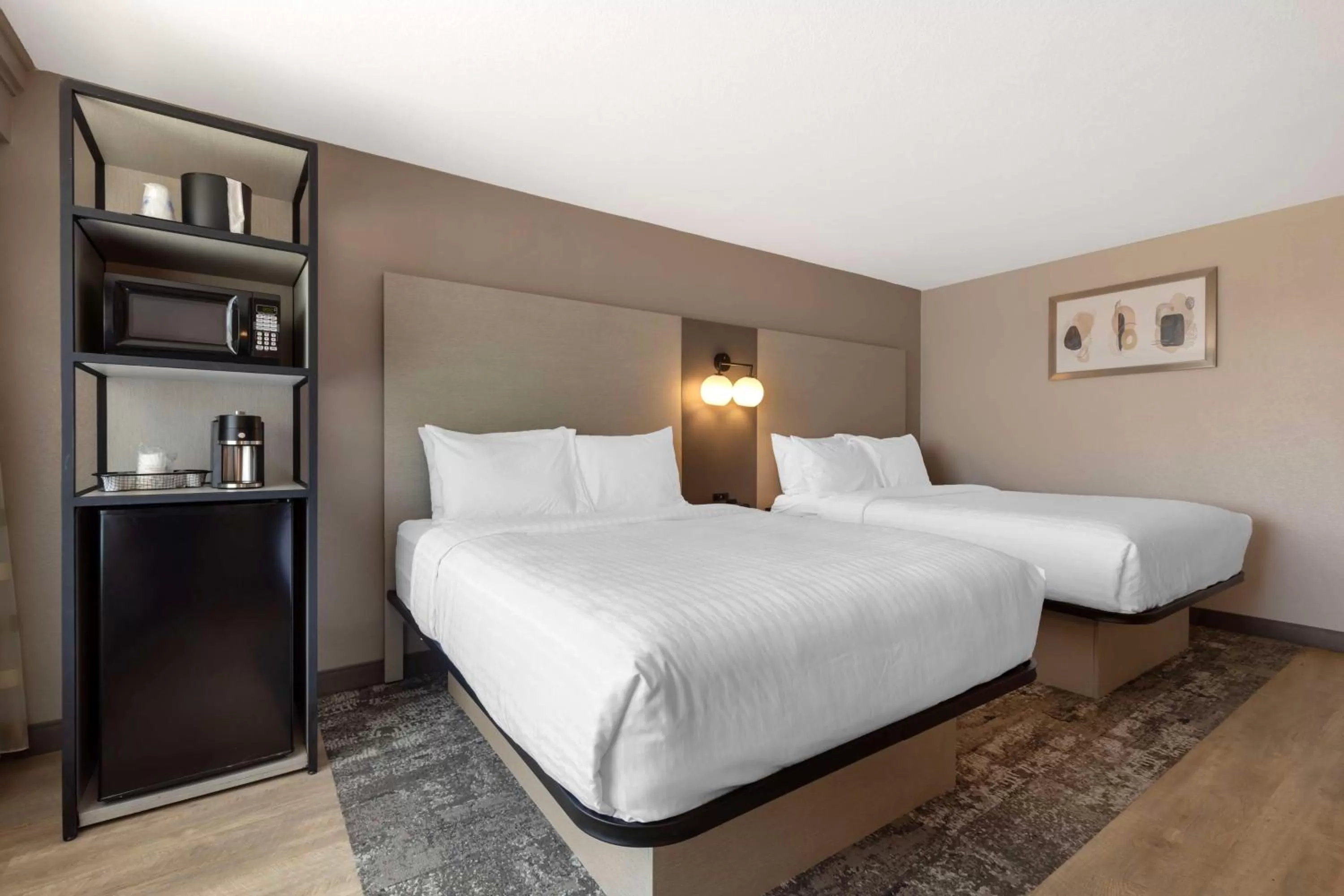 Bedroom in Best Western Plus Fort Worth North