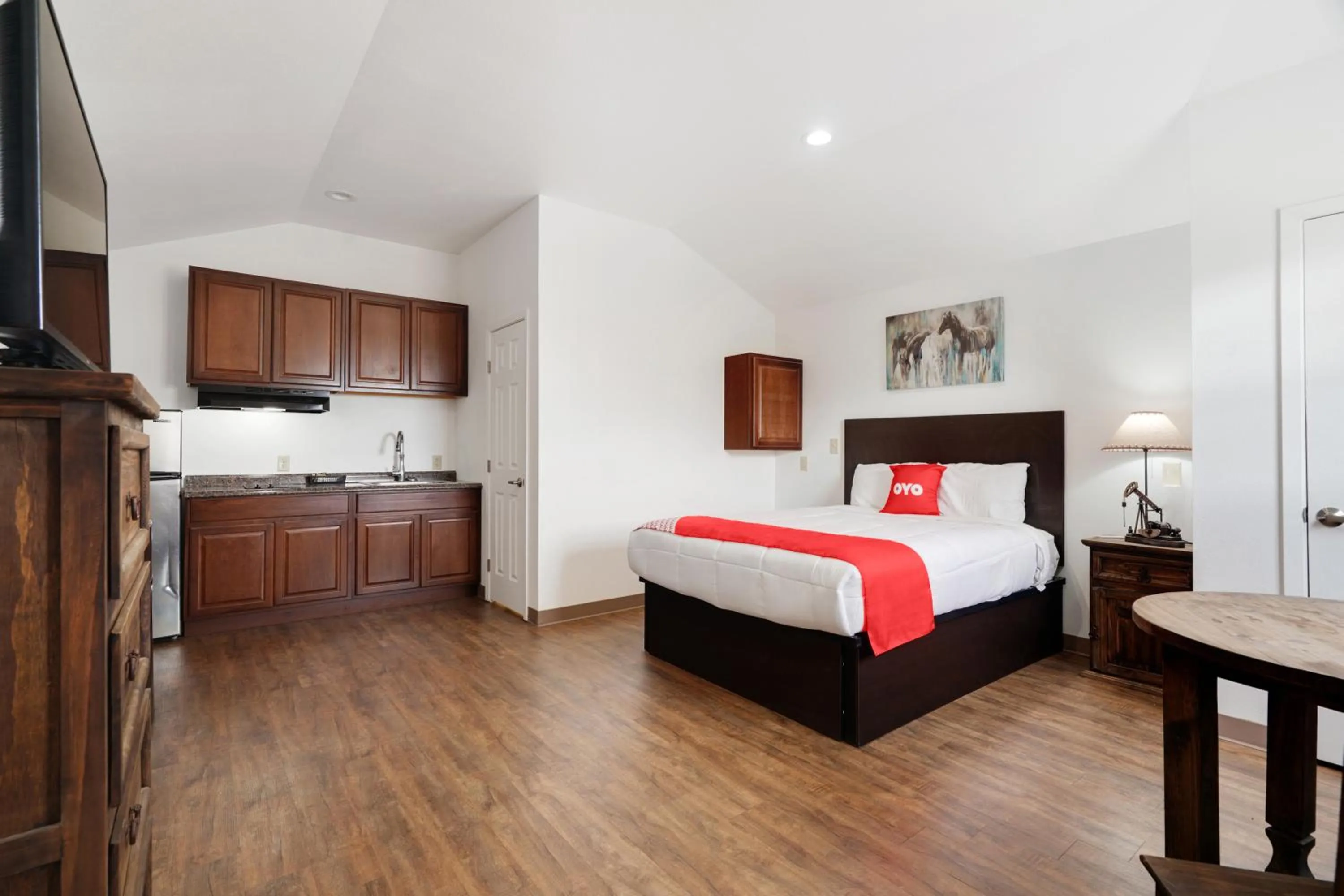 The Resource Inn -Big Lake TX