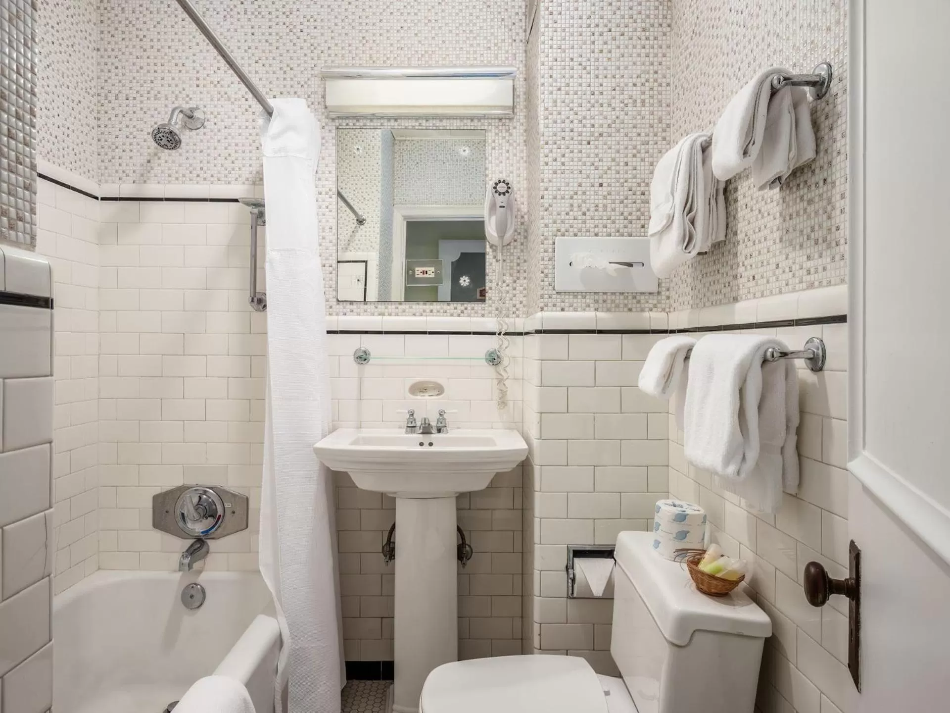 Property building in Lafayette Hotel Marietta