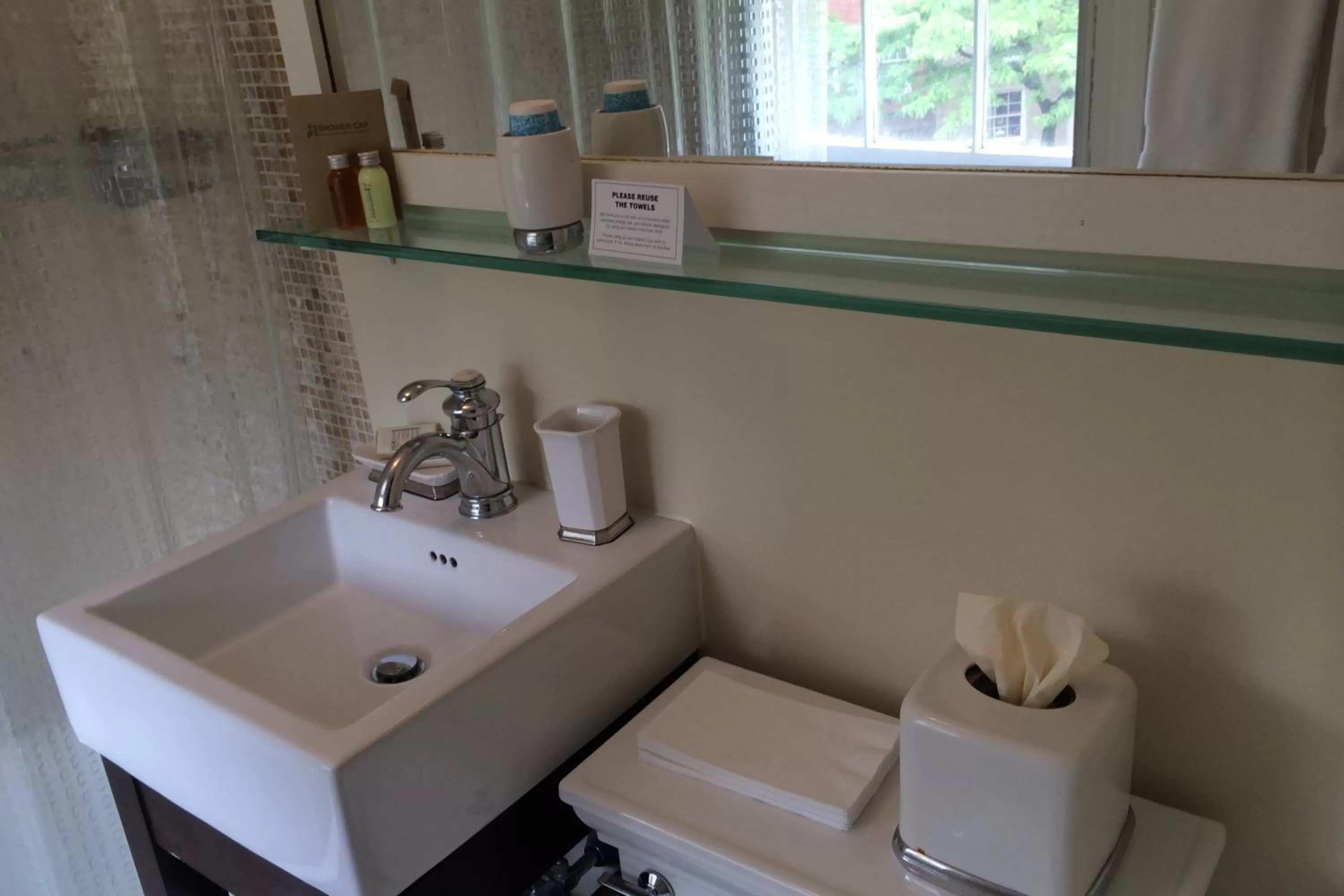 Bathroom in Incentra Village Hotel