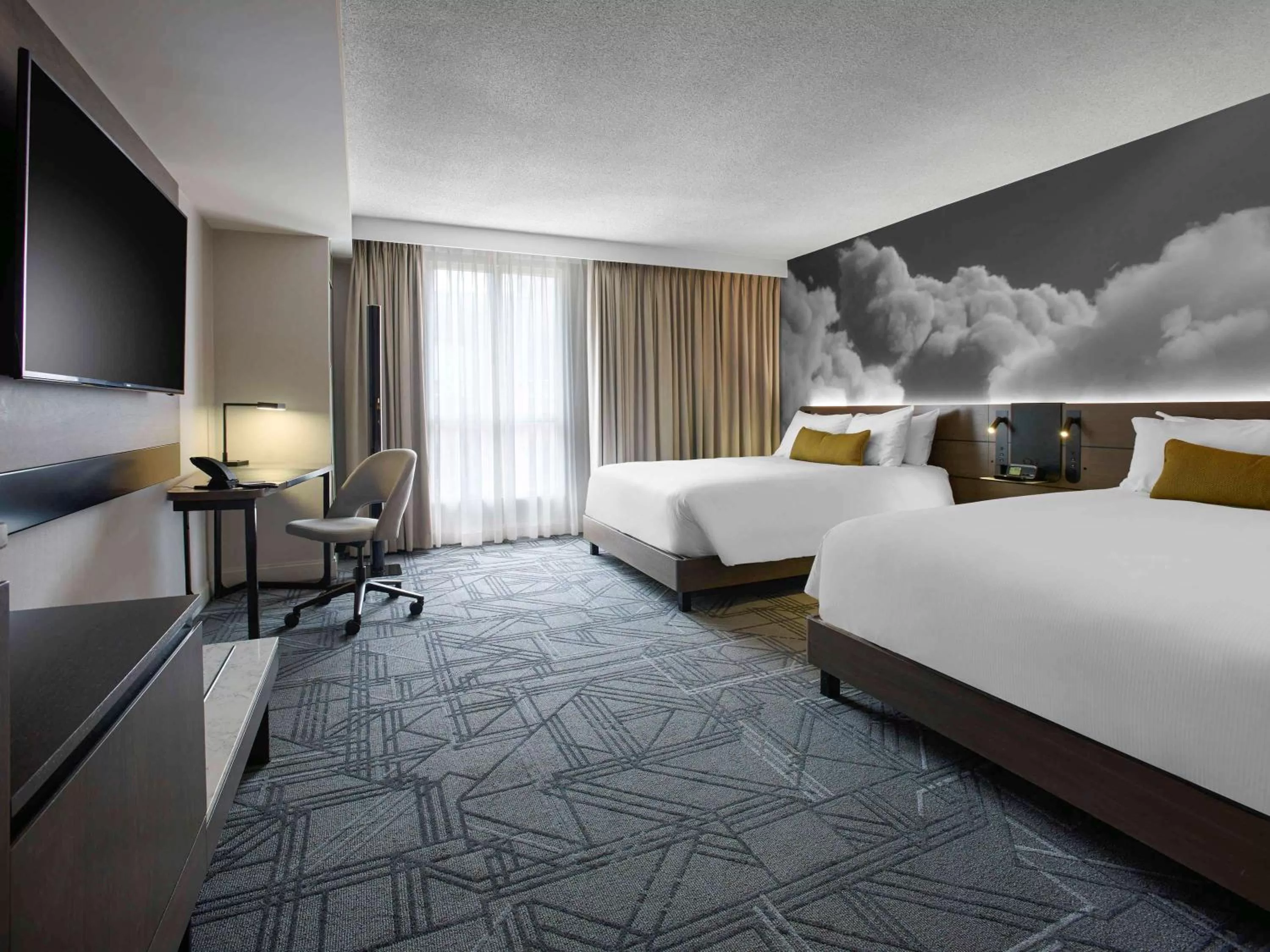 Photo of the whole room, Bed in The Novotel Toronto Centre