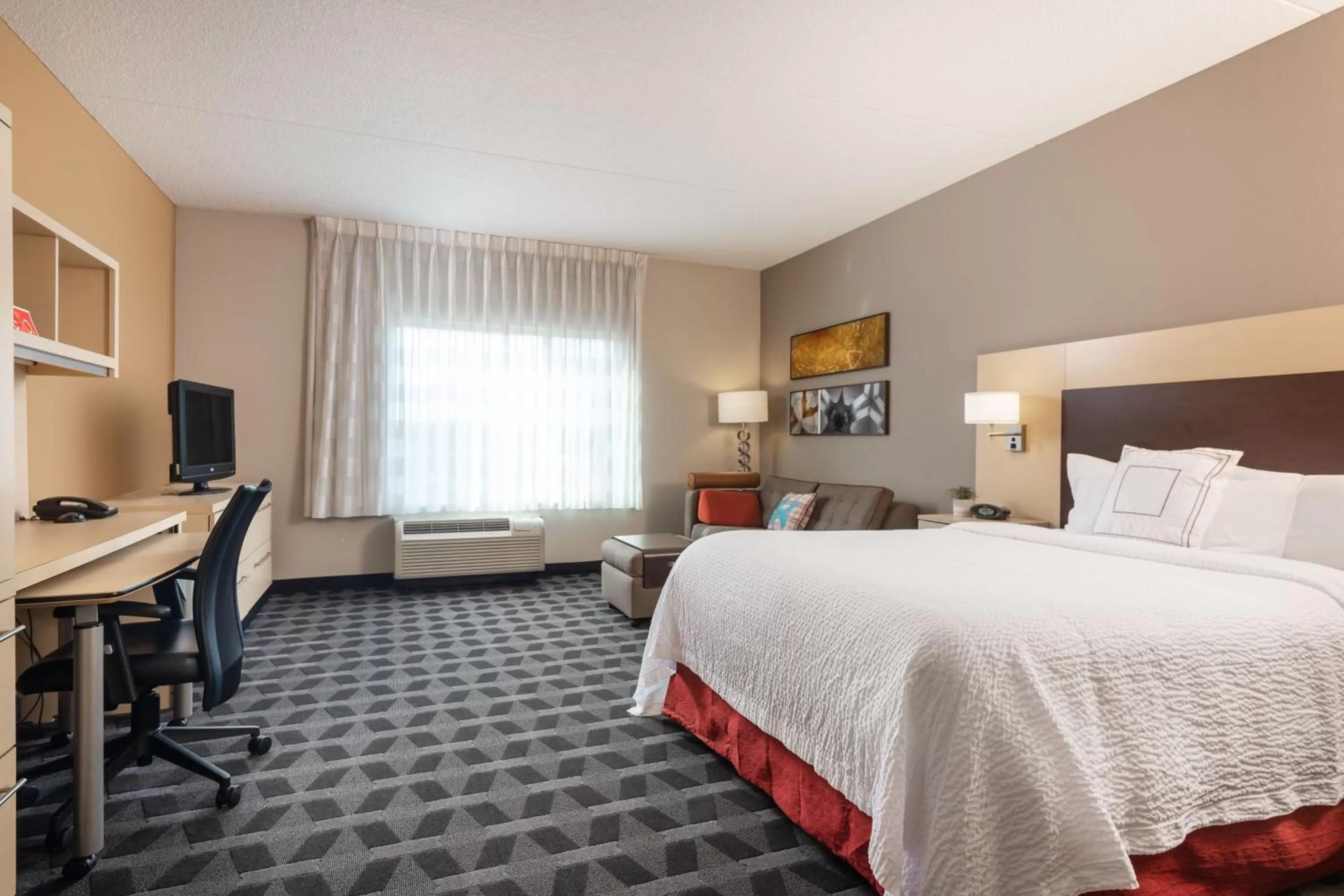 Photo of the whole room, Bed in TownePlace Suites by Marriott Charlotte Mooresville