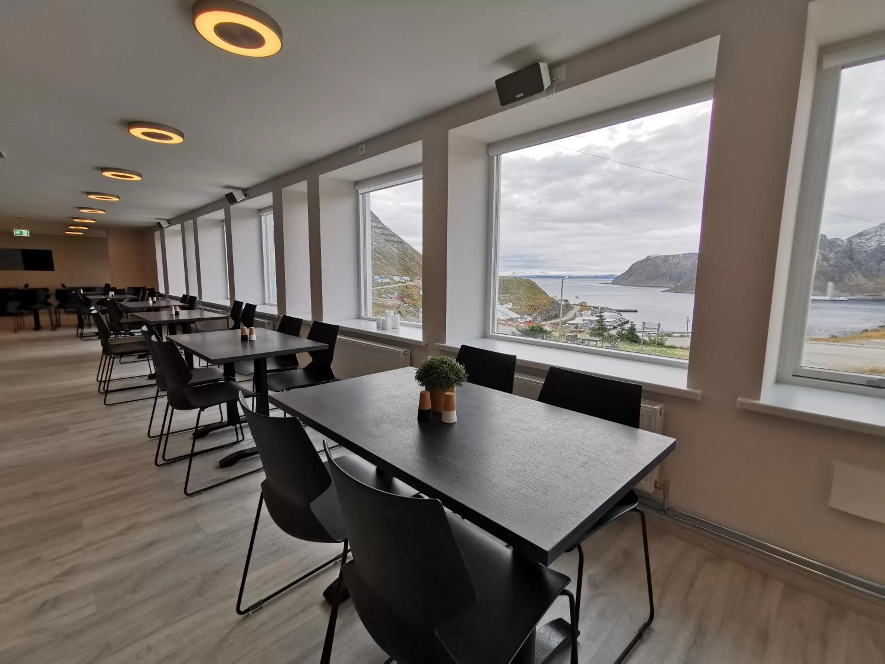 Dining area in The View