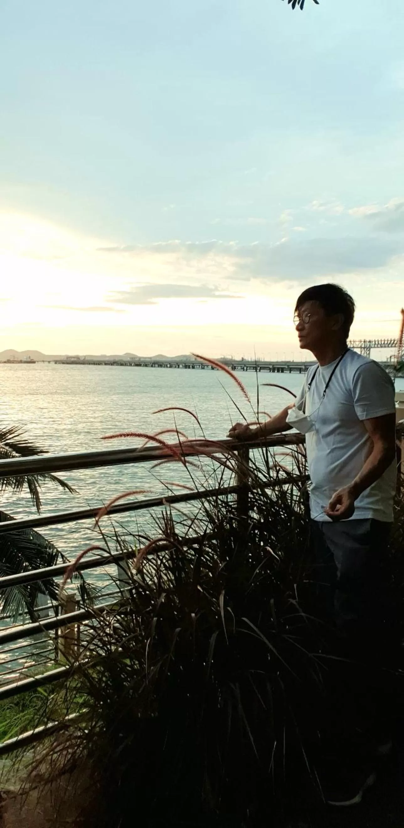 Sunset in โรงแรม ชาโตว์วิสต้า