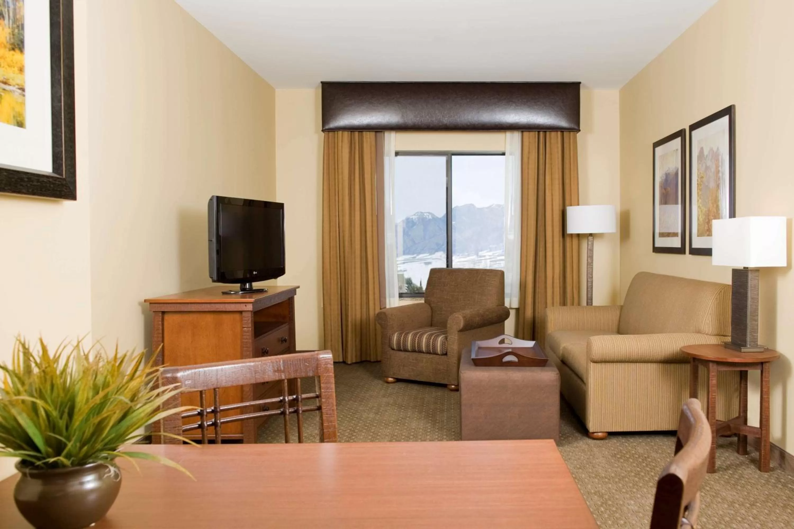 Living room in Homewood Suites by Hilton Bozeman