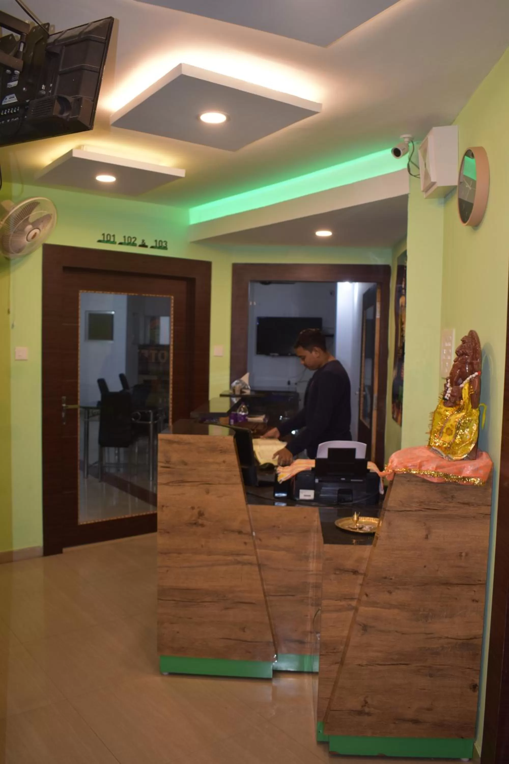 Lobby or reception in HOTEL PURI GREENS