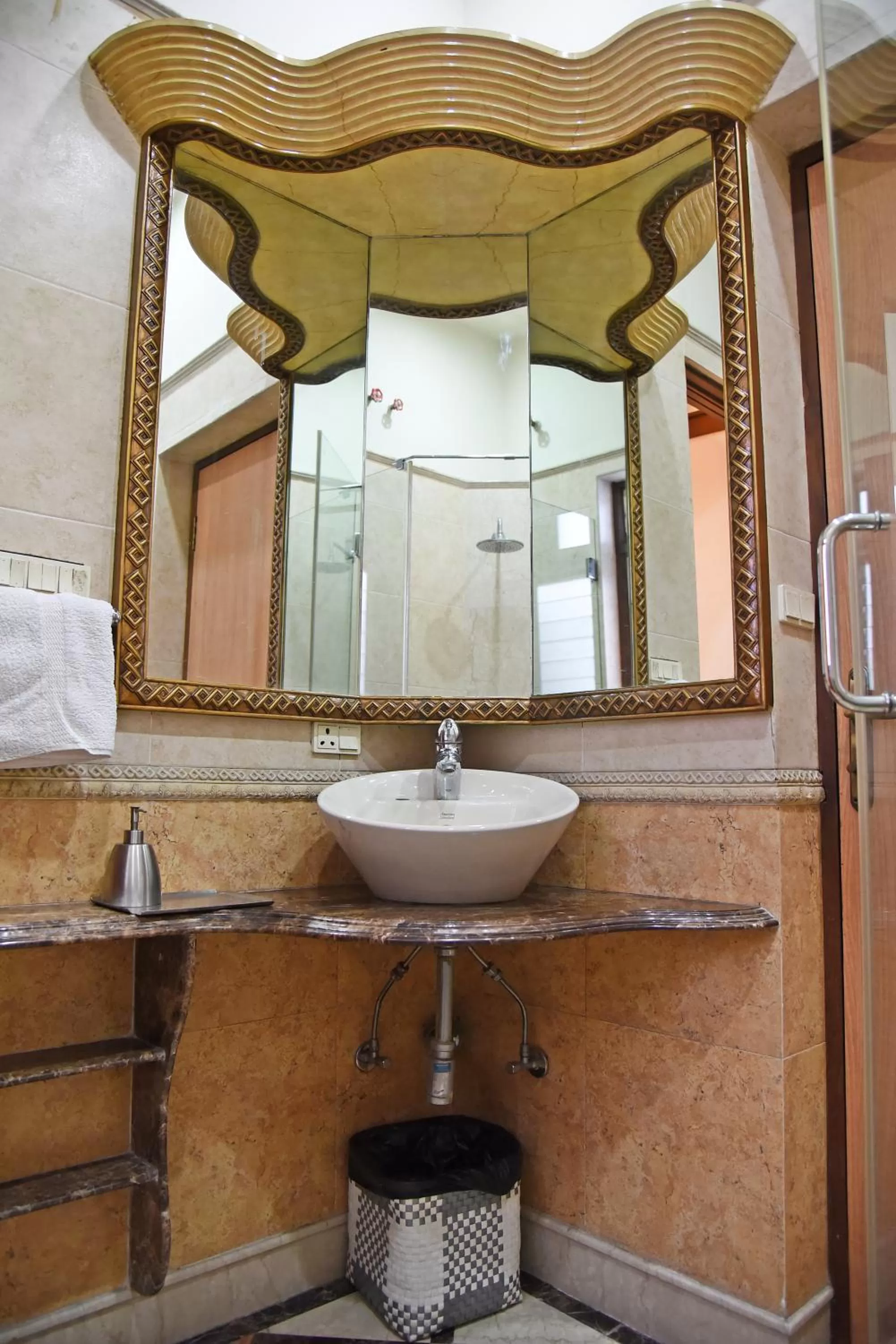Bathroom in The Moira - Bed and Breakfast