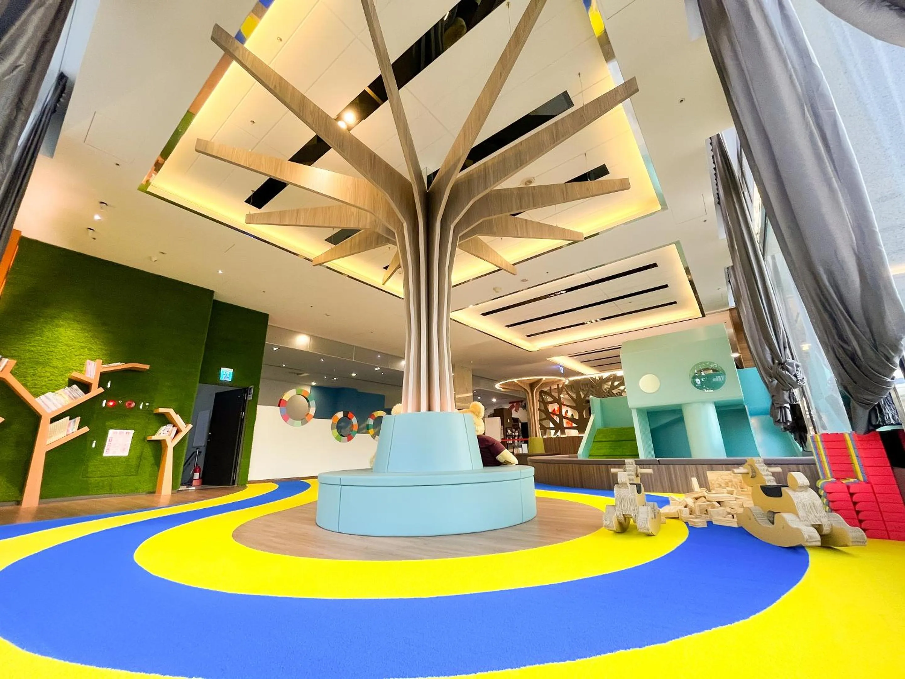 Children play ground in Hoya Resort Hotel Kaohsiung