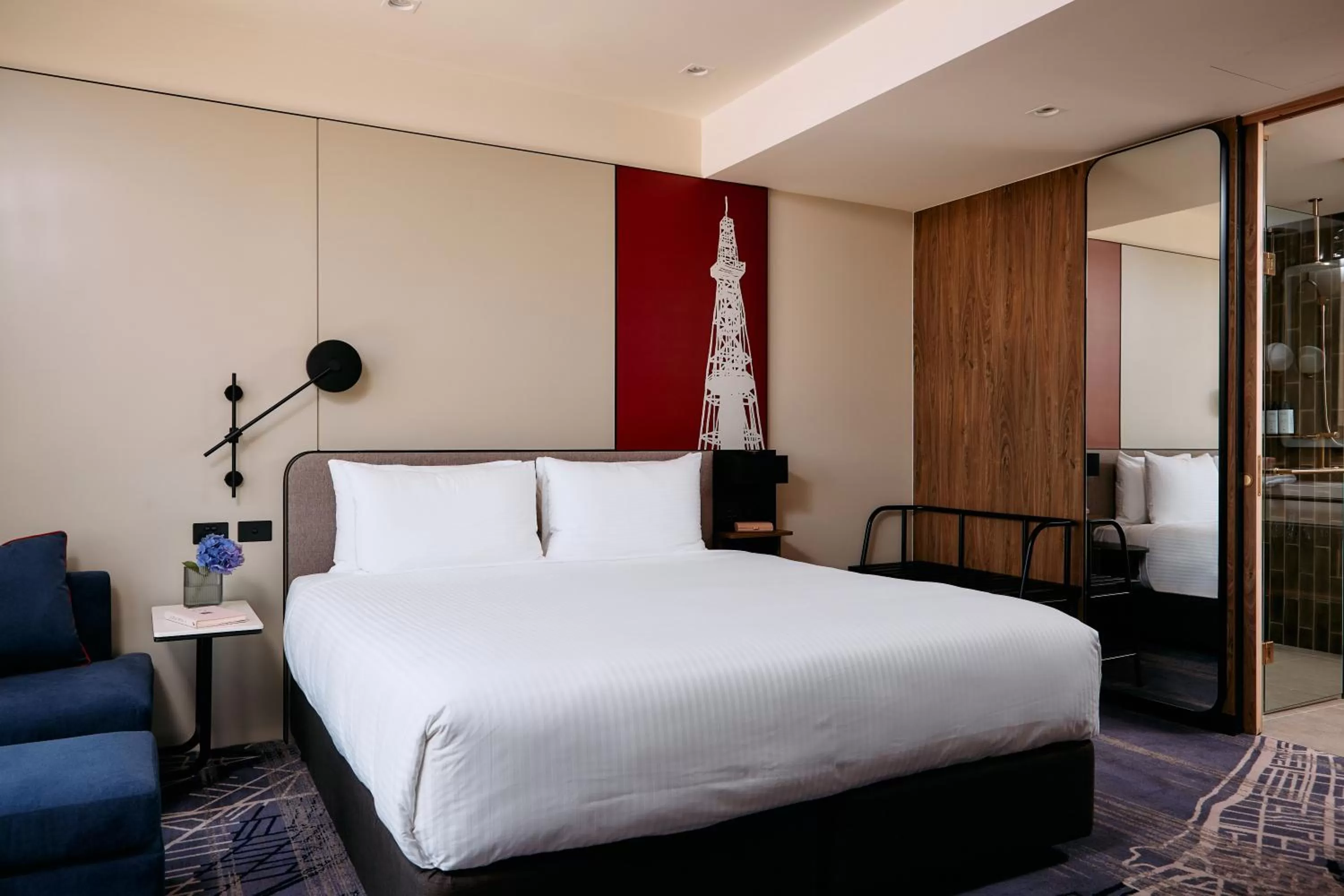 Bed in Mercure Melbourne Doncaster