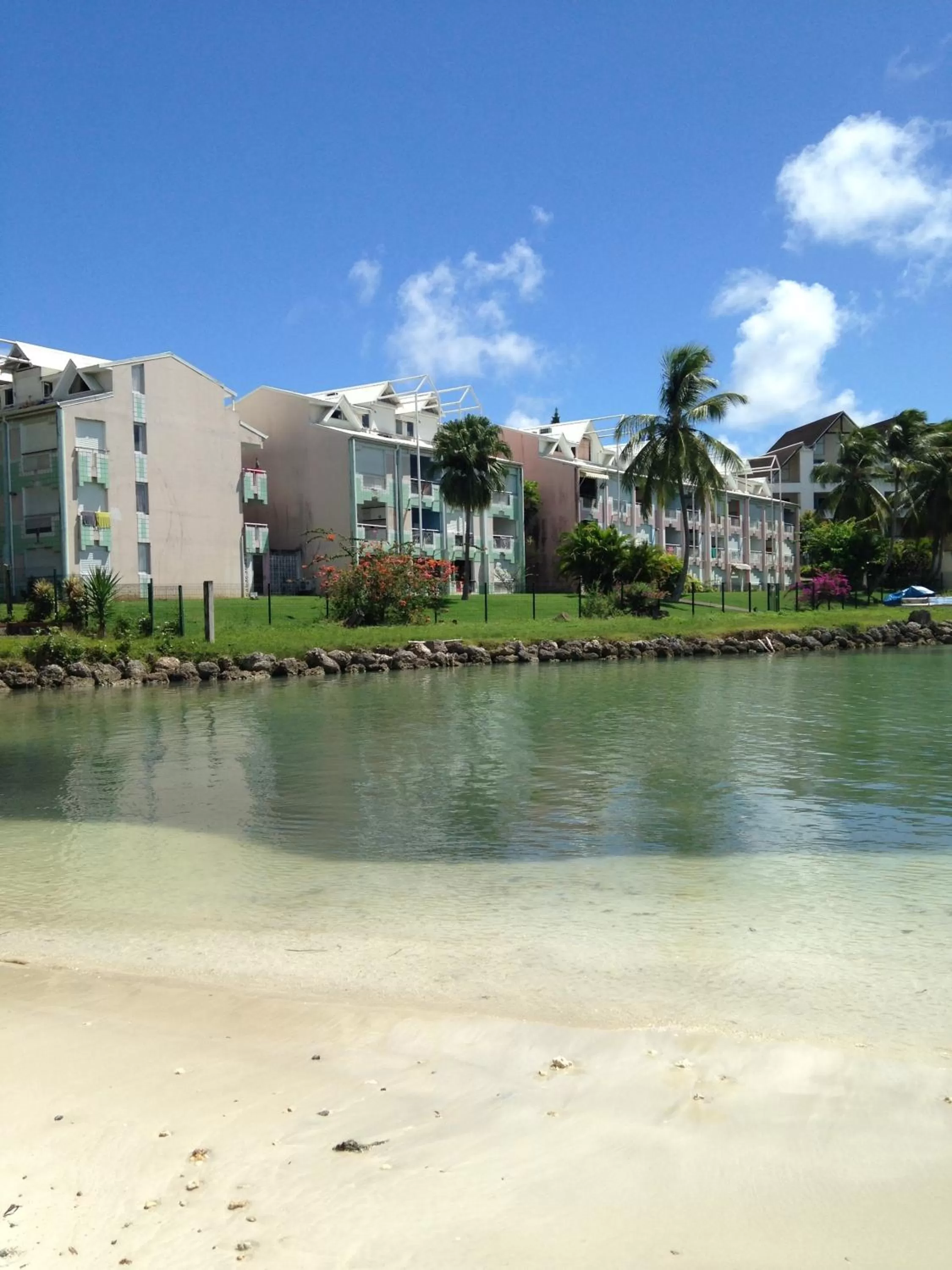 Facade/entrance in Karaibes Residence