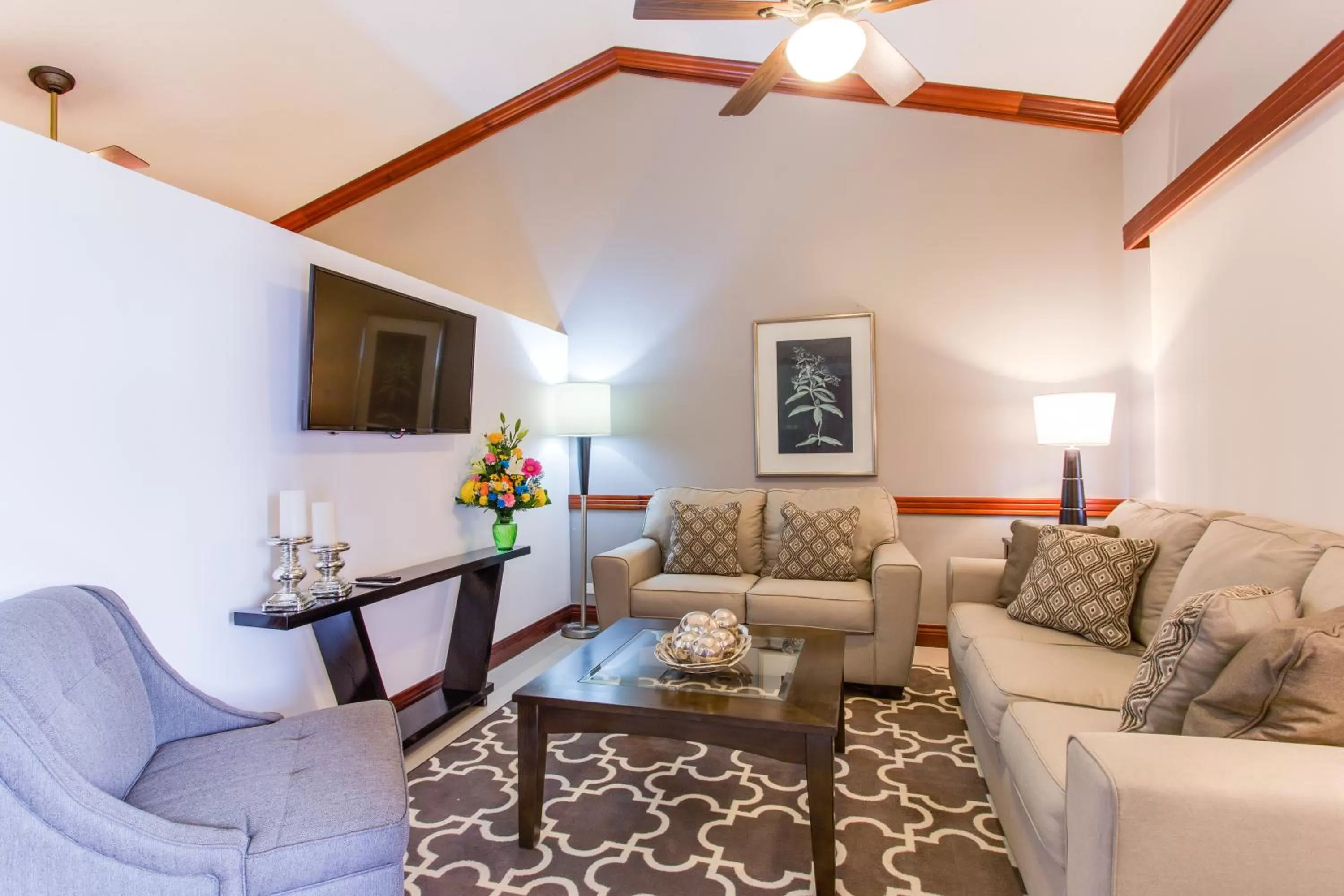Living room in Best Western Plus Belize Biltmore Plaza