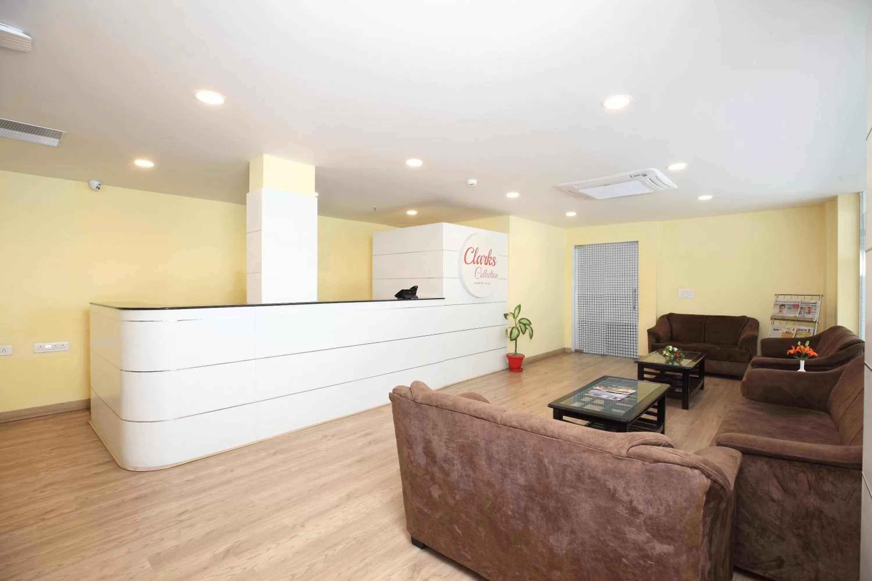 Lobby or reception in Click Hotel Transport Nagar