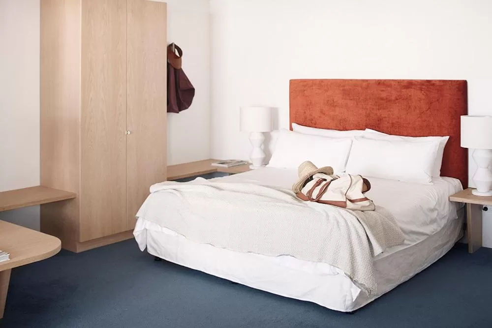 Bed in Hotel Ravesis