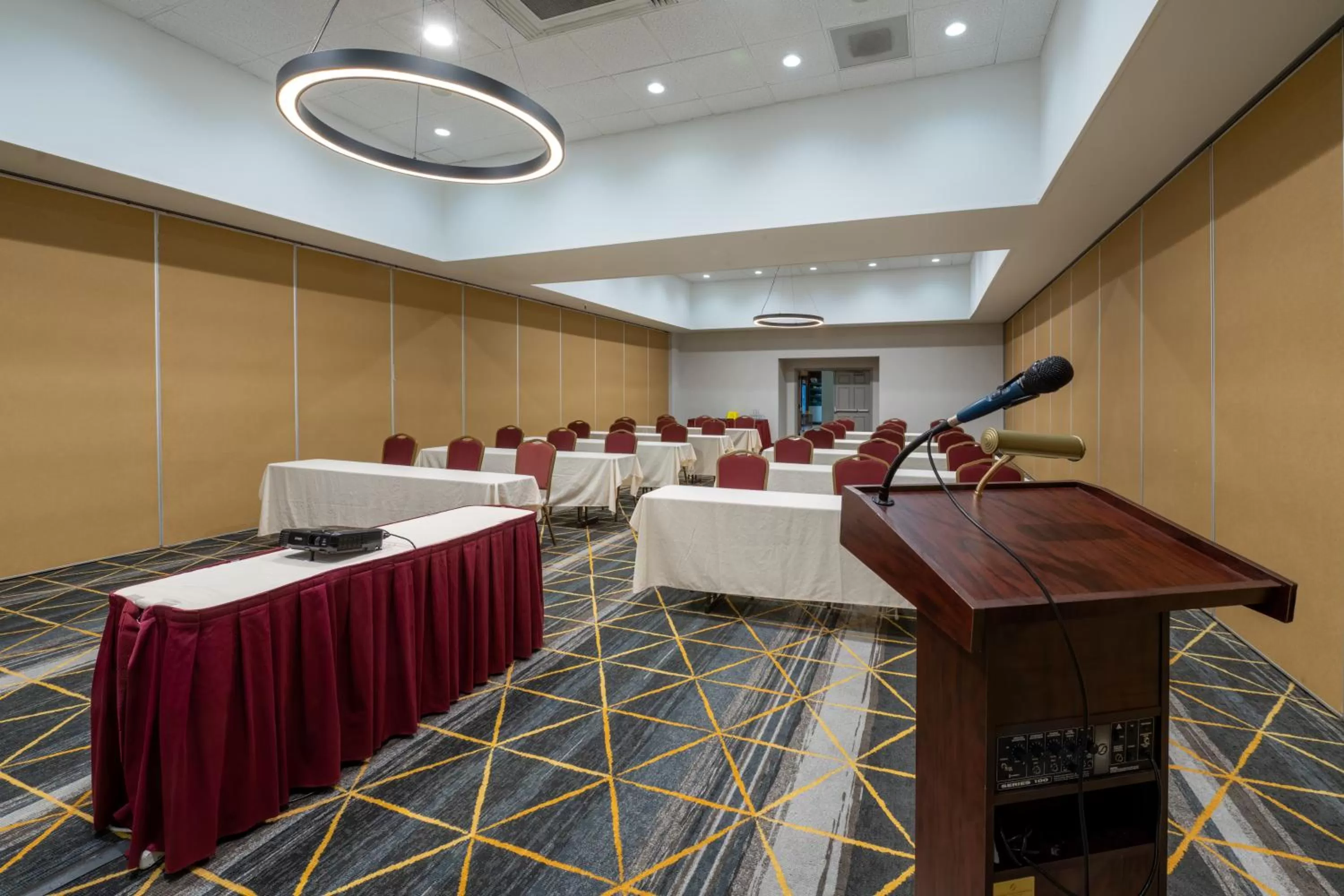 Banquet/Function facilities in Holiday Inn Phoenix-Mesa Chandler by IHG