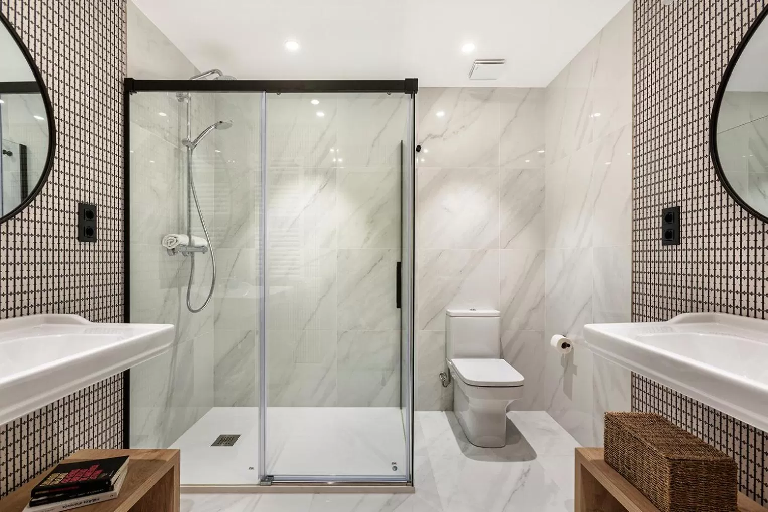 Shower in Weflating City Center